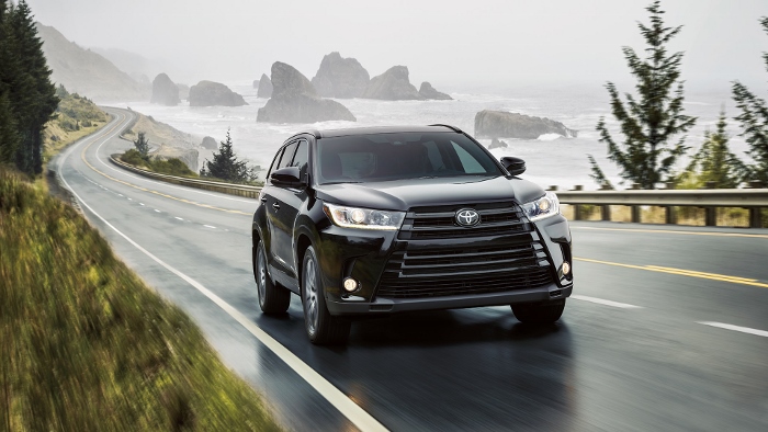 2018 Toyota Highlander in Waukegan, IL