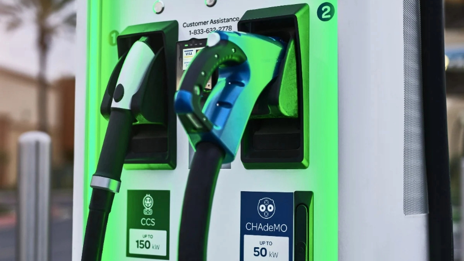 Level 3 Public DC Fast Charging Station