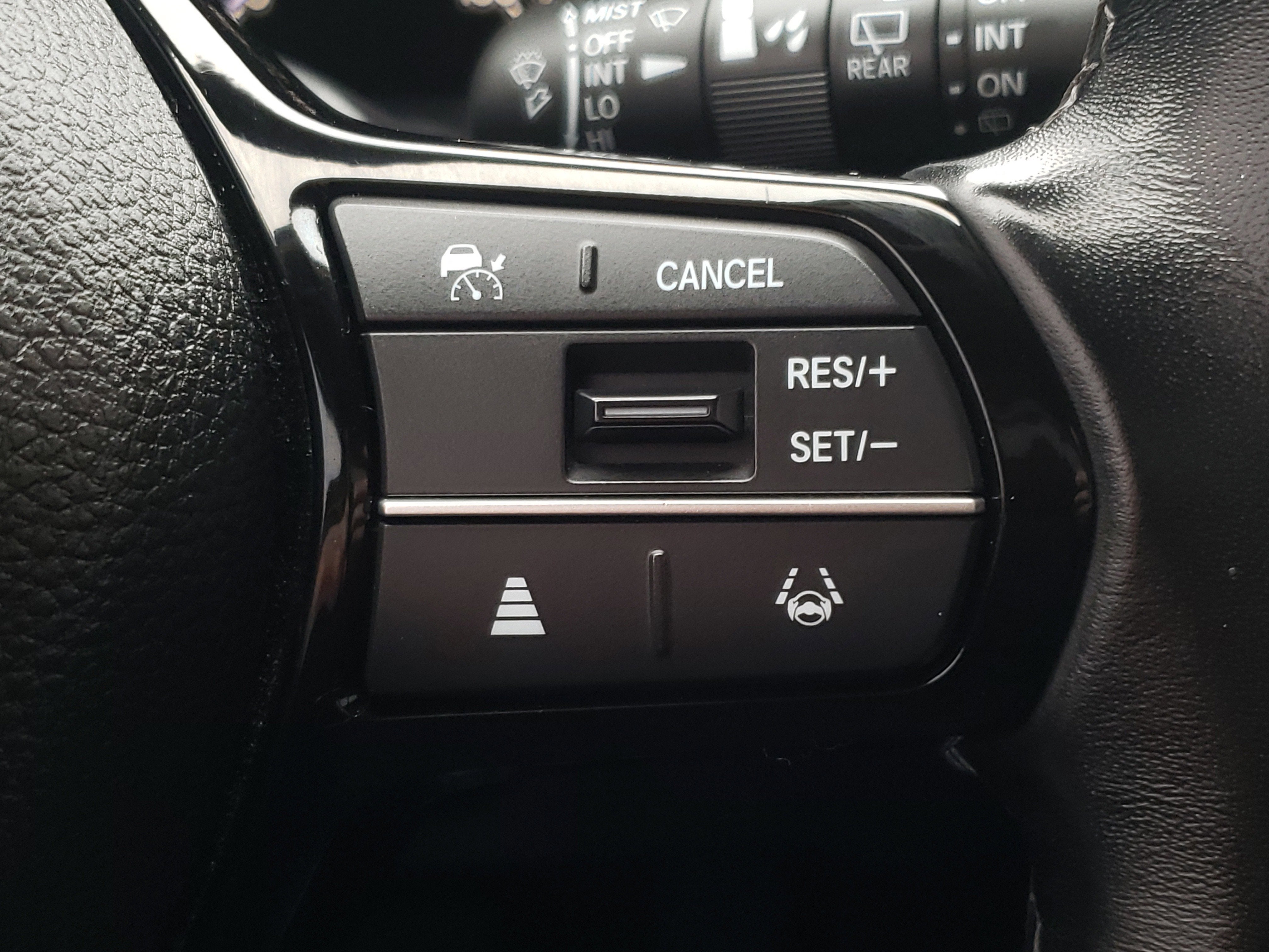 2024 Honda Civic Hatchback EX-L