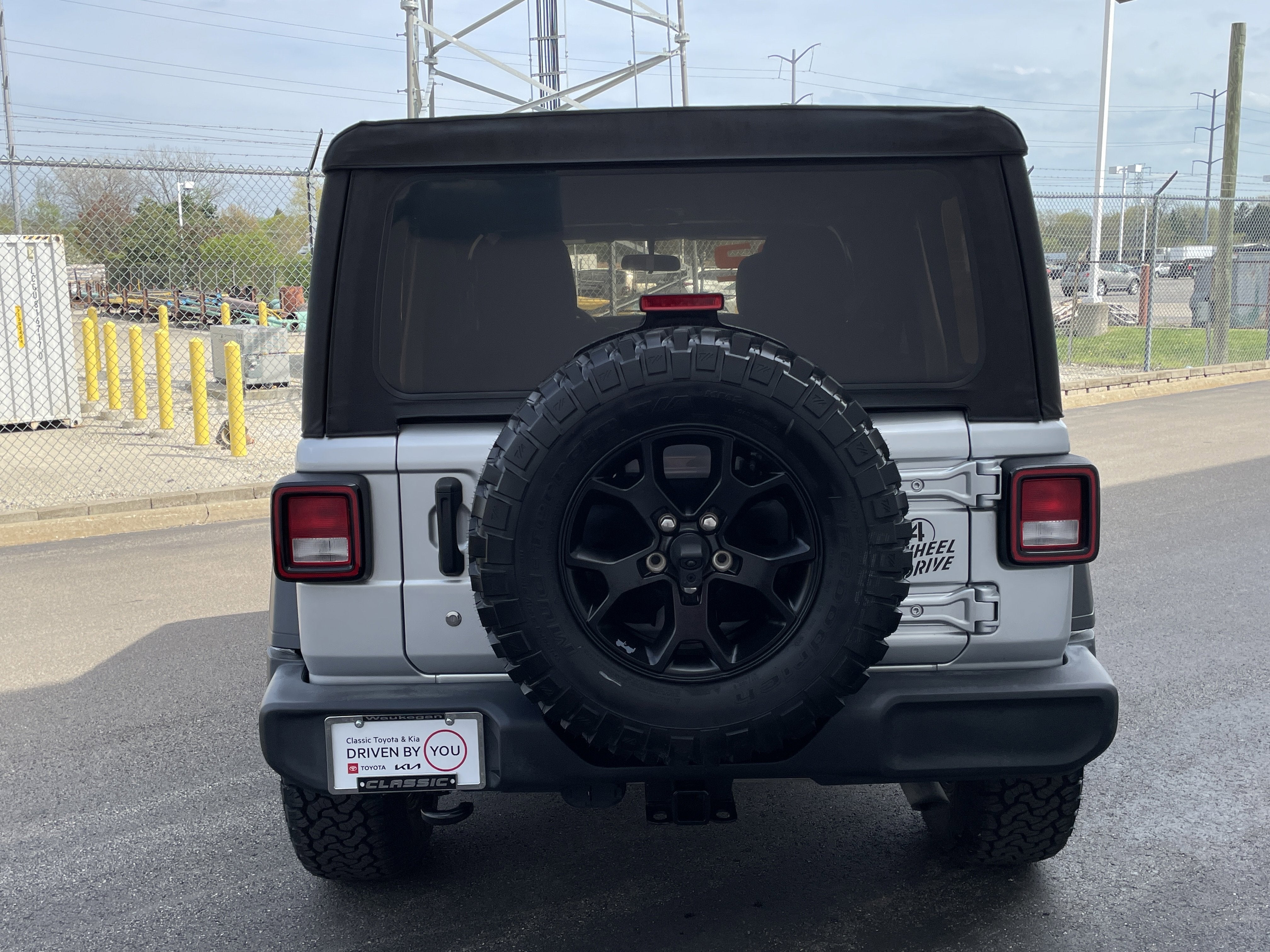 2022 Jeep Wrangler Unlimited Willys Sport