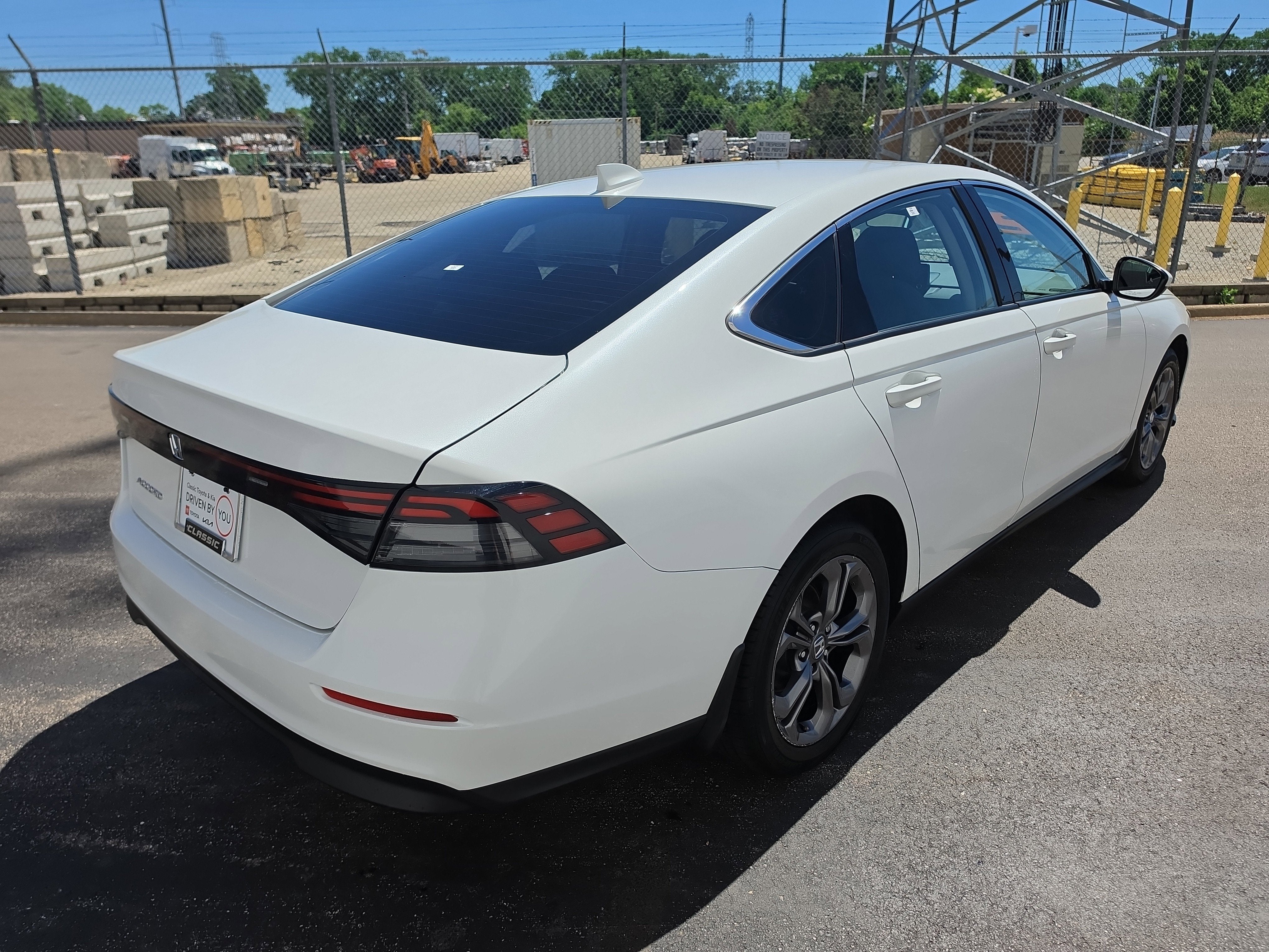 2023 Honda Accord Sedan EX