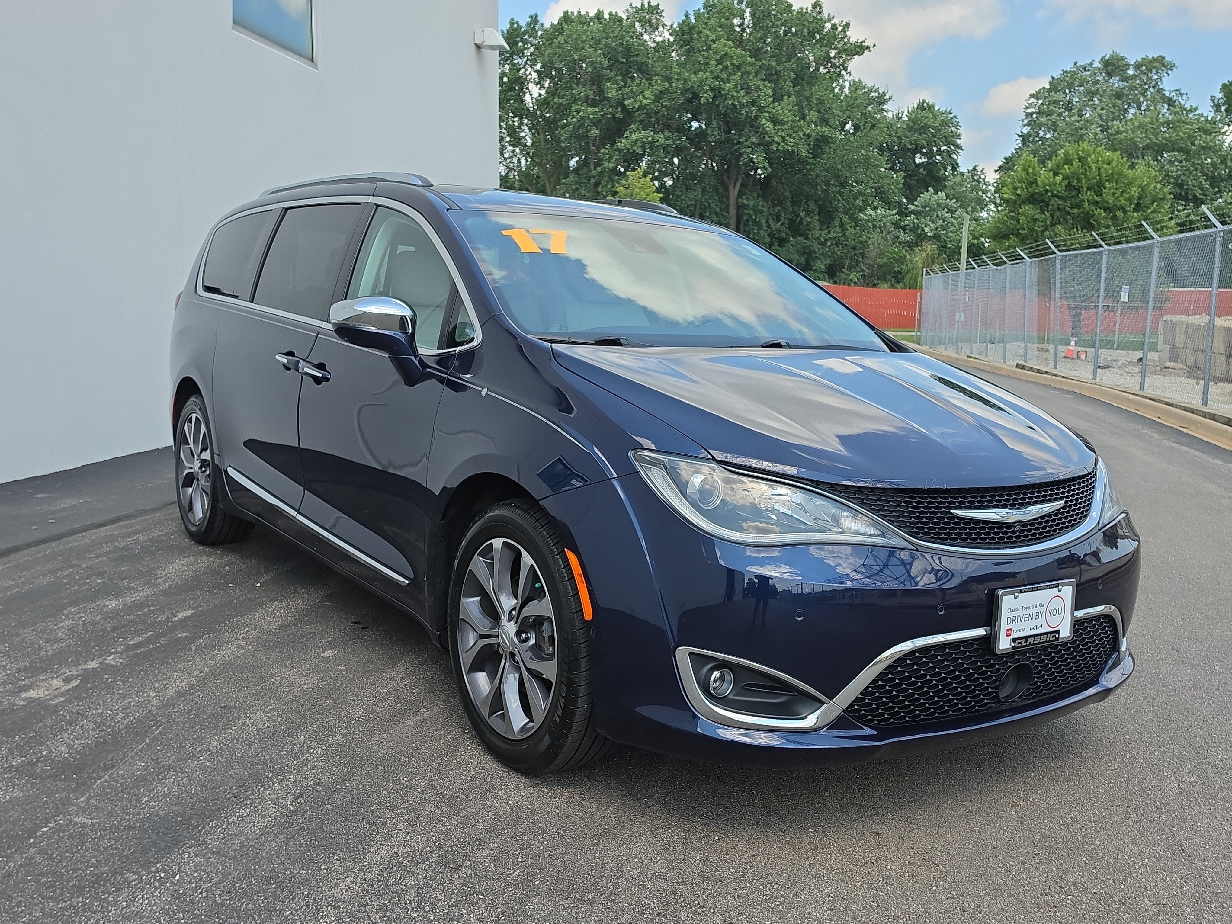 2017 Chrysler Pacifica Limited