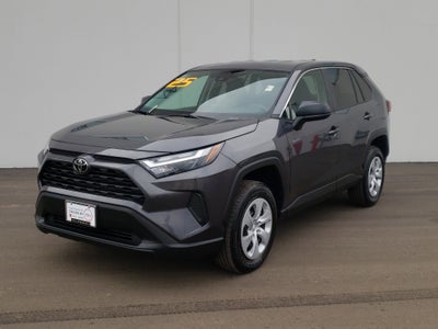 2025 Toyota RAV4 LE