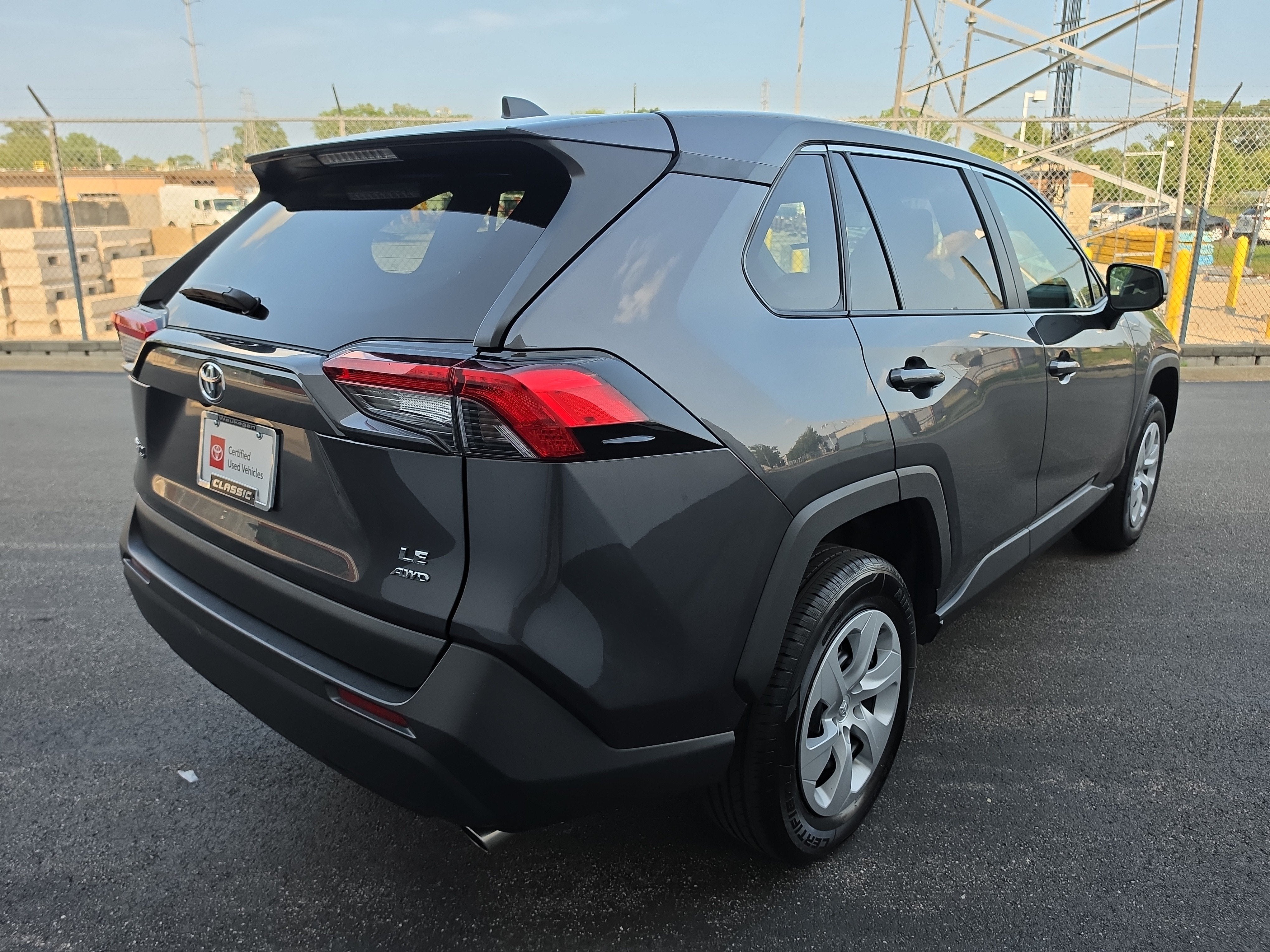2025 Toyota RAV4 LE
