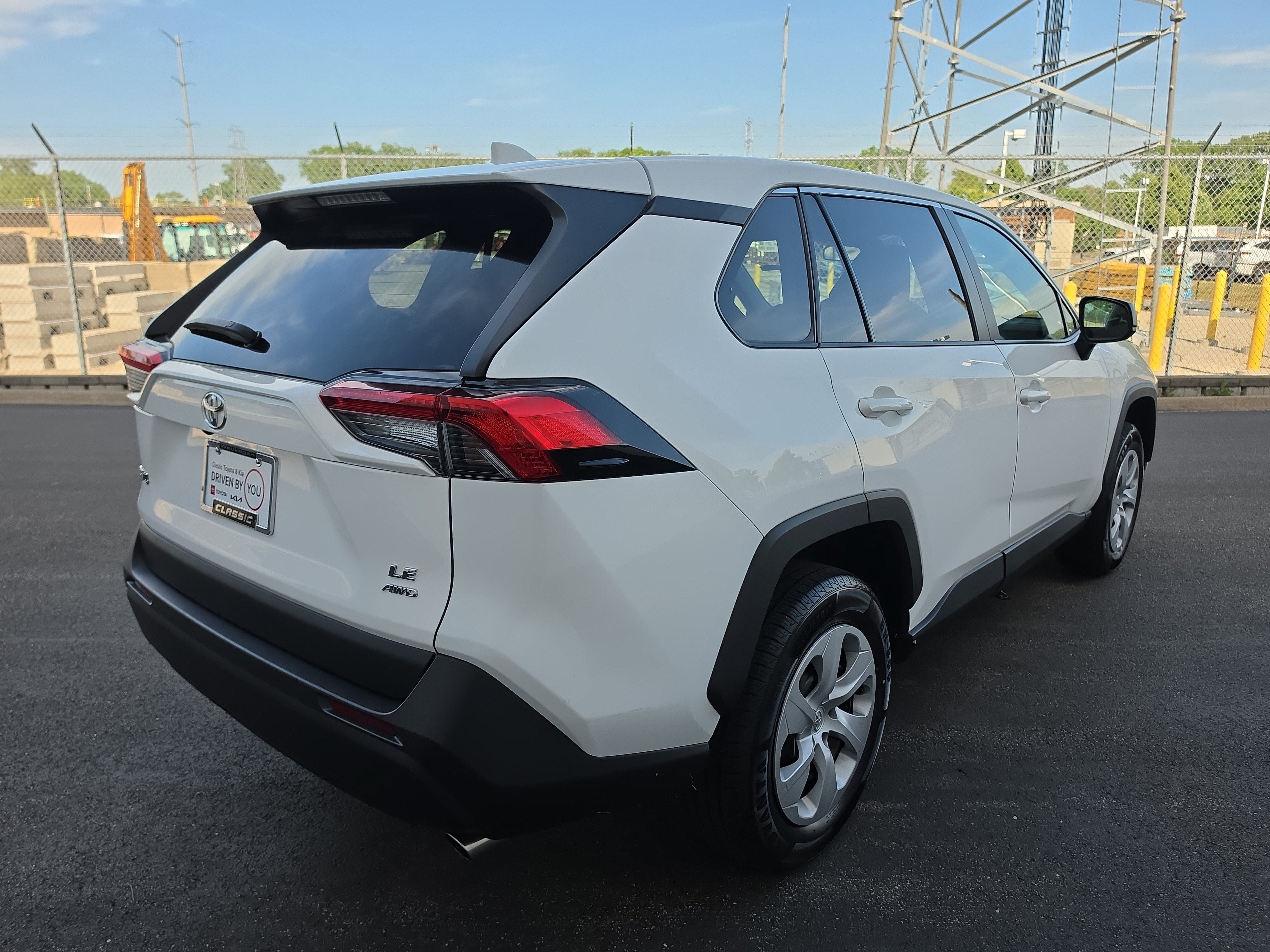 2024 Toyota RAV4 LE