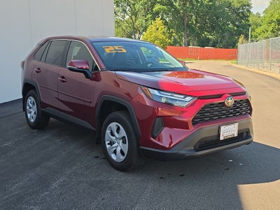 2025 Toyota RAV4 LE