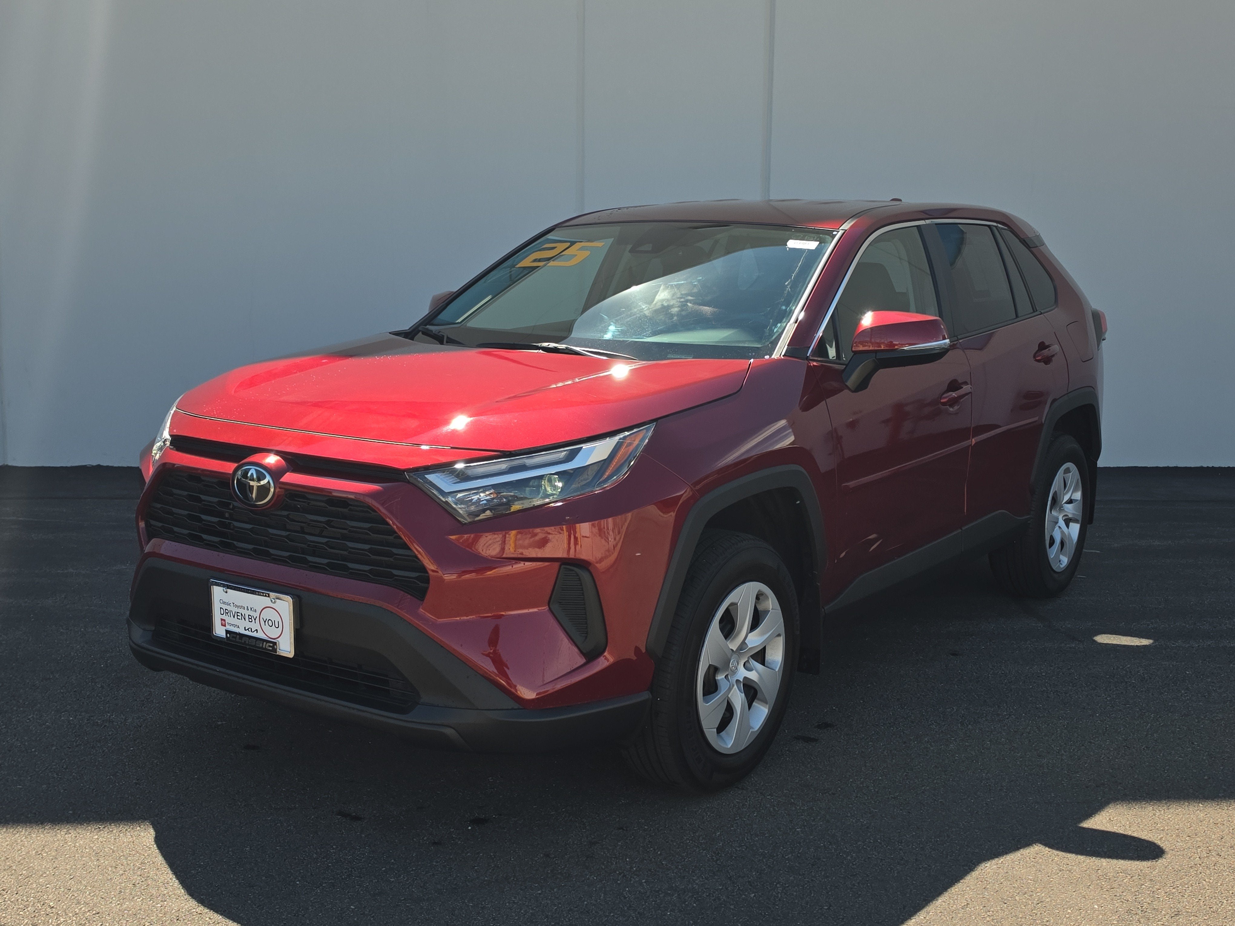 2025 Toyota RAV4 LE