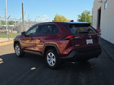 2025 Toyota RAV4 LE