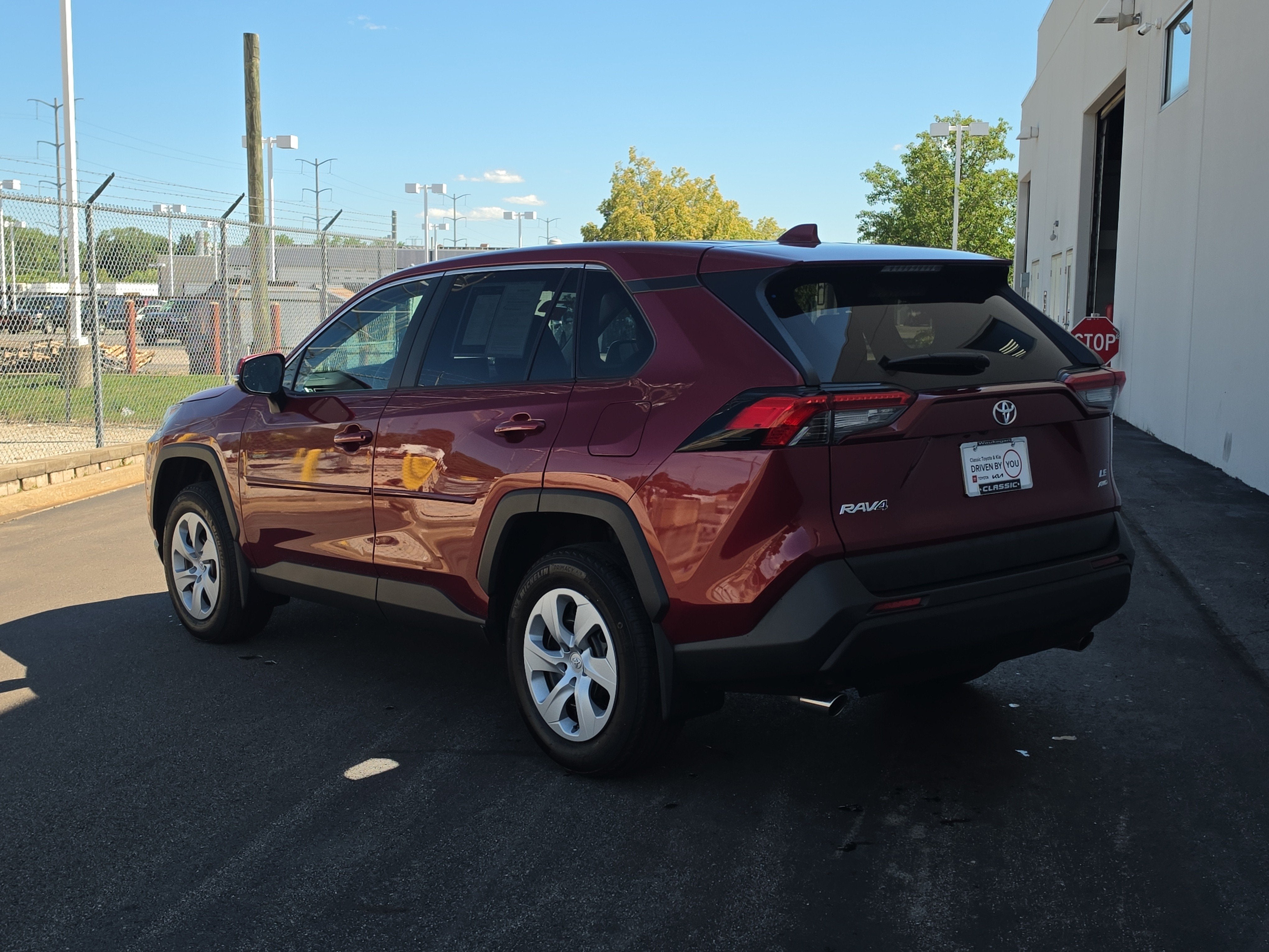 2025 Toyota RAV4 LE