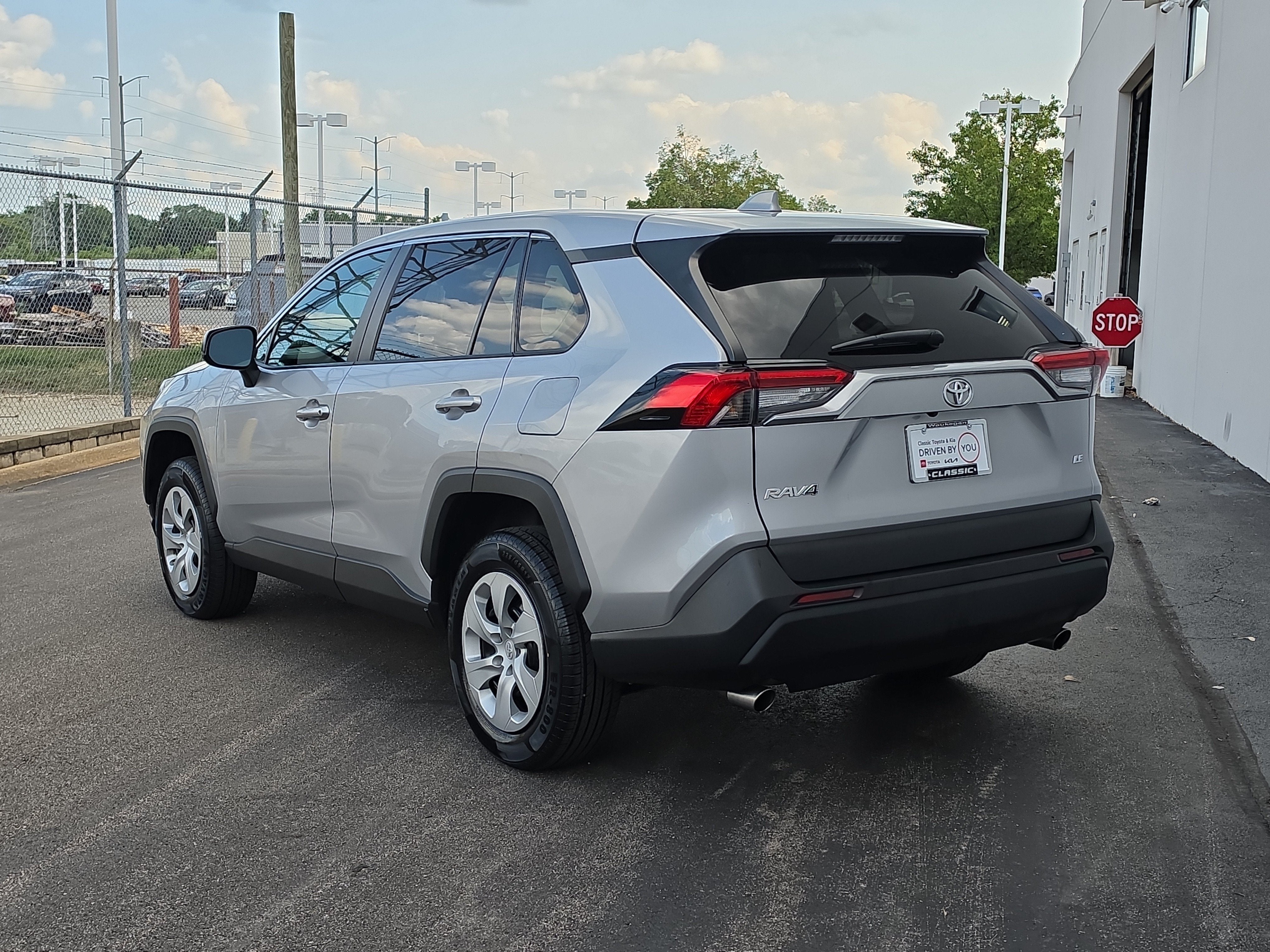 2023 Toyota RAV4 LE