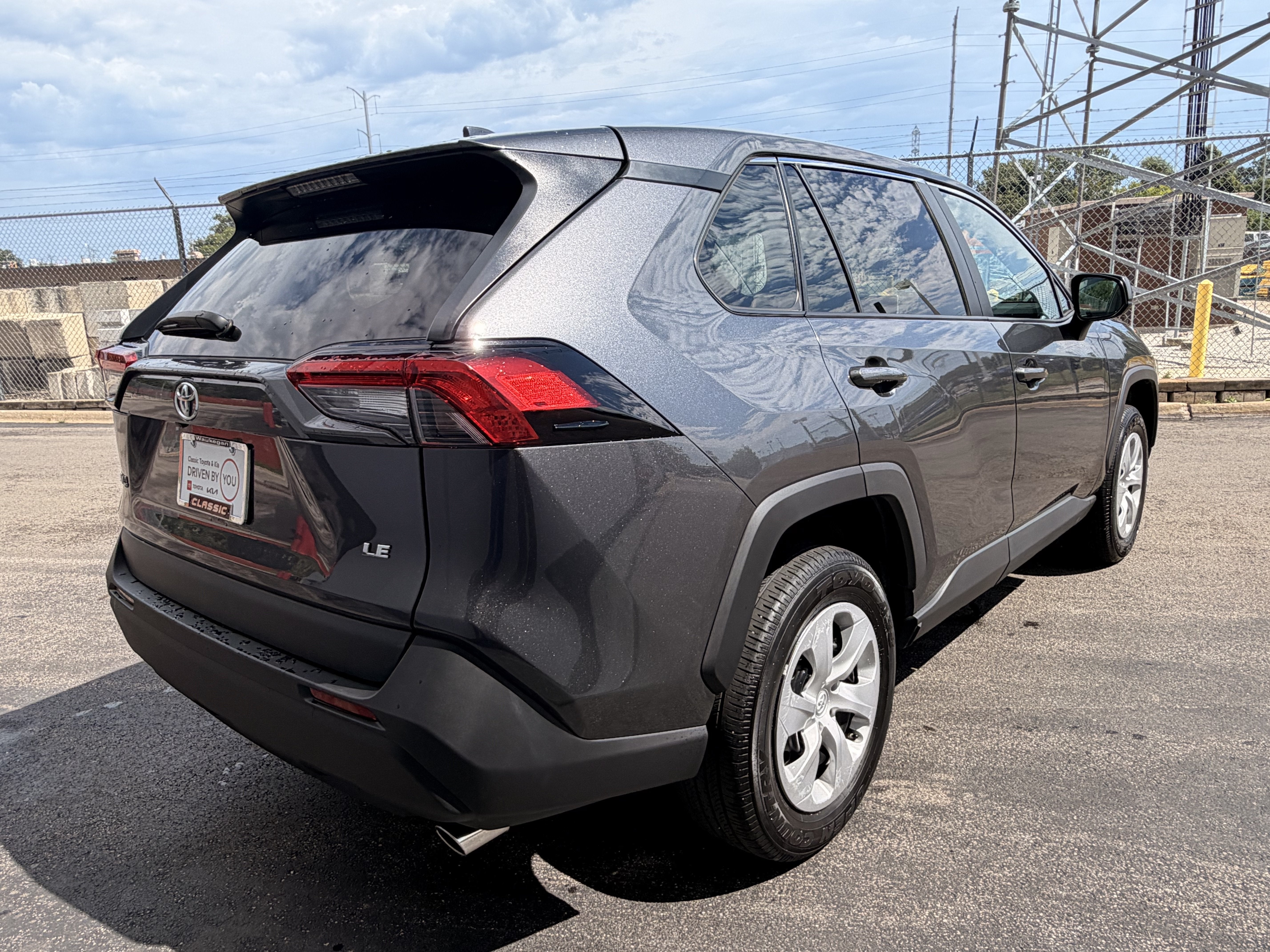 2025 Toyota RAV4 LE
