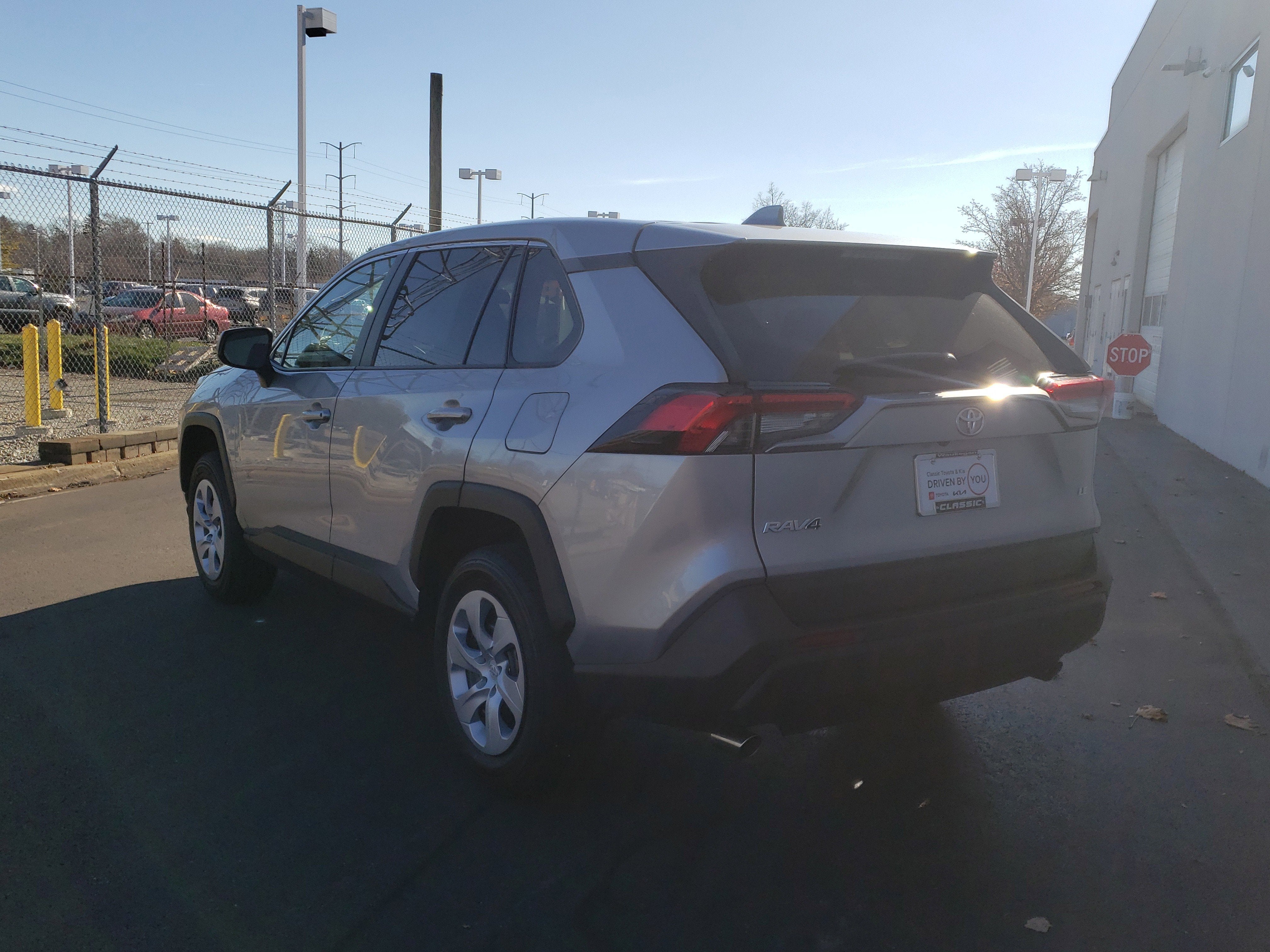 2025 Toyota RAV4 LE