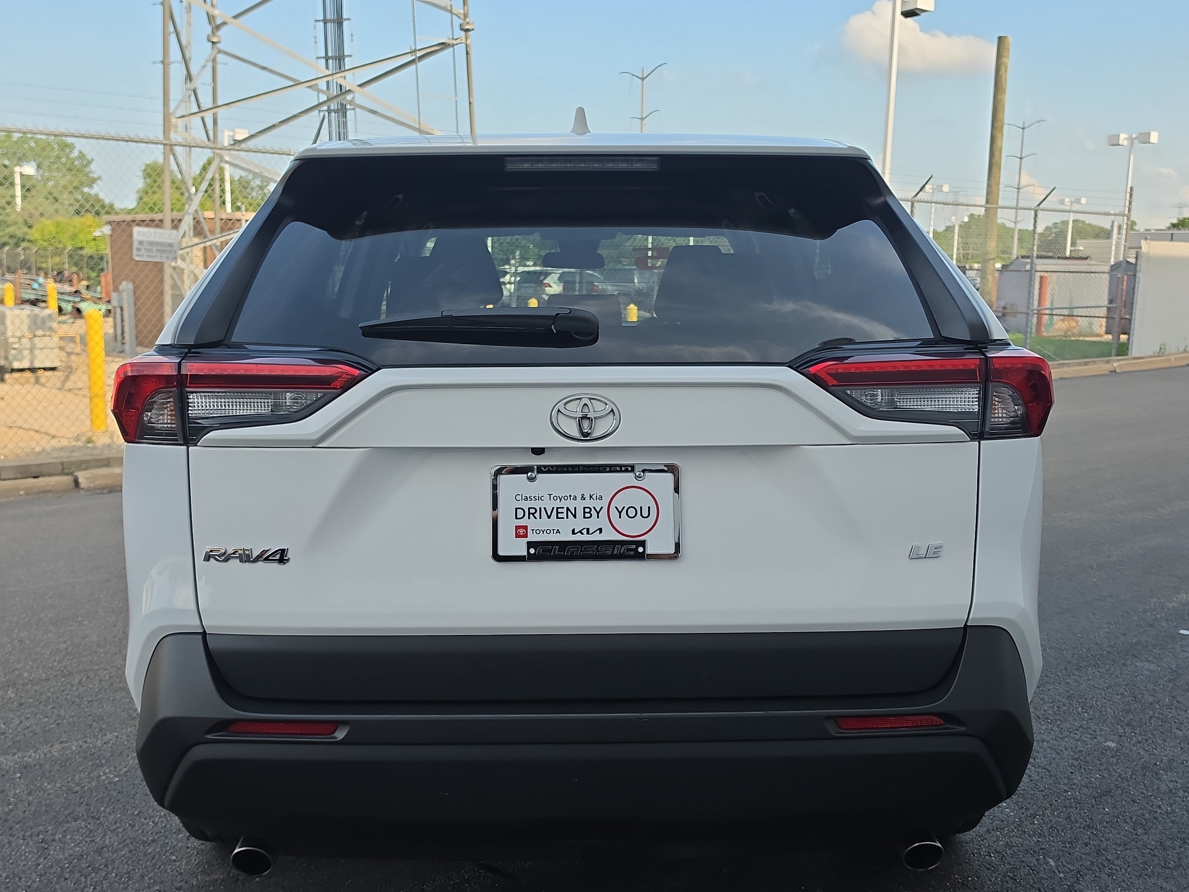 2025 Toyota RAV4 LE