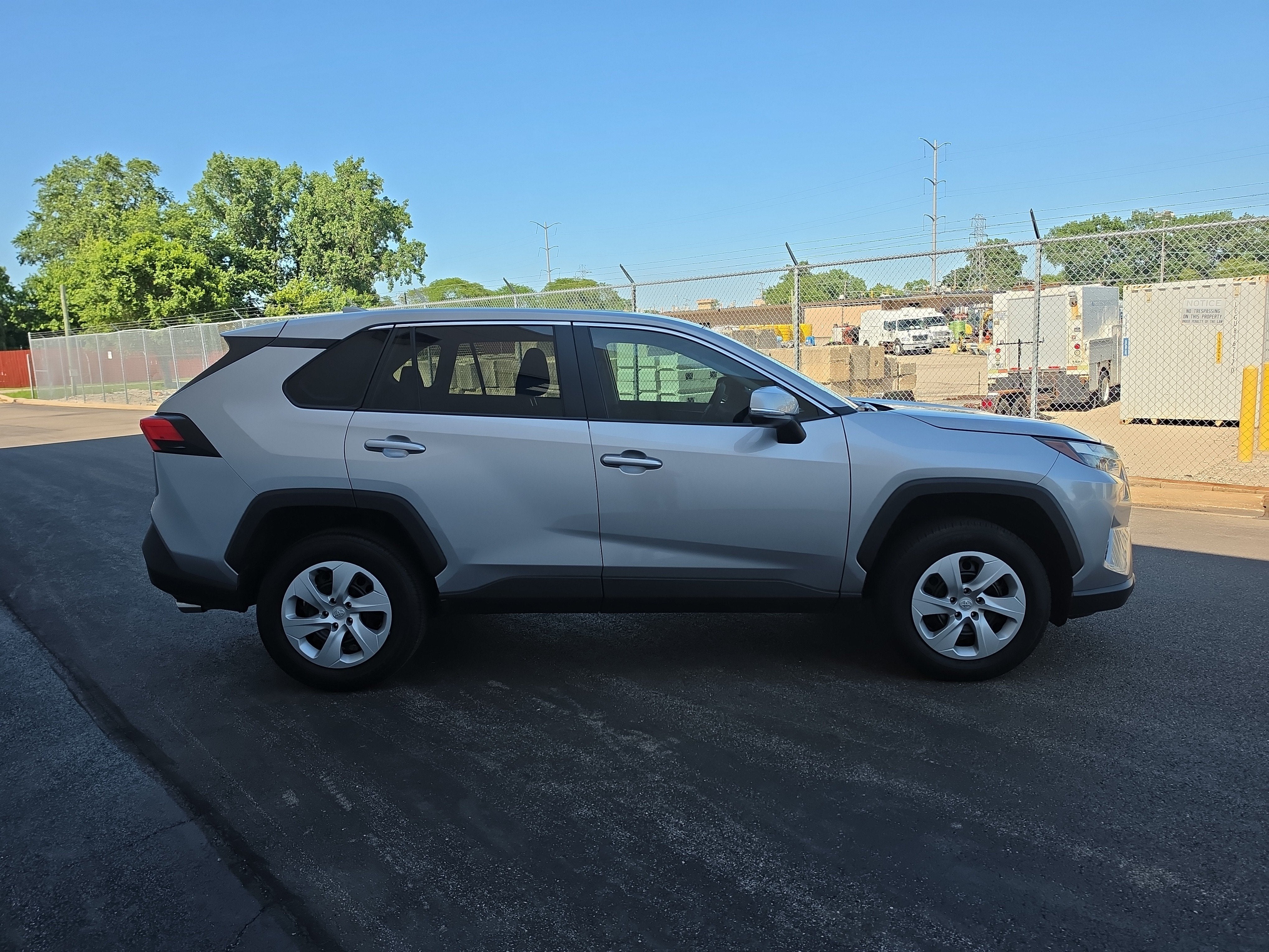 2025 Toyota RAV4 LE