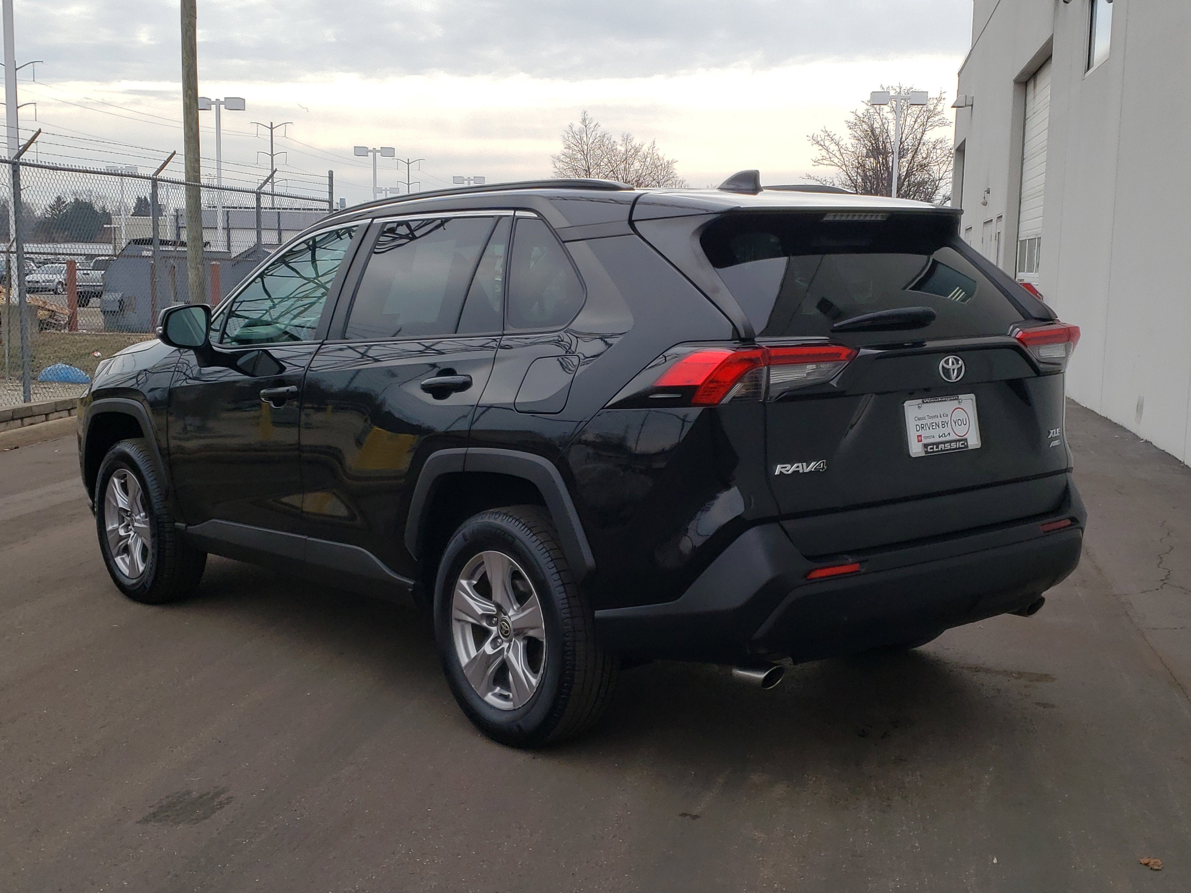 2022 Toyota RAV4 XLE