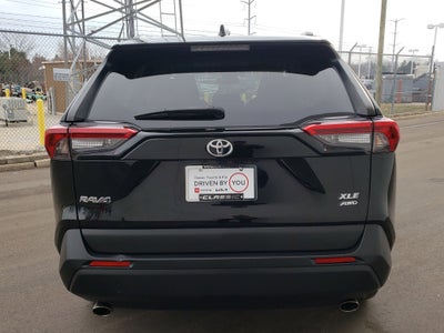 2022 Toyota RAV4 XLE