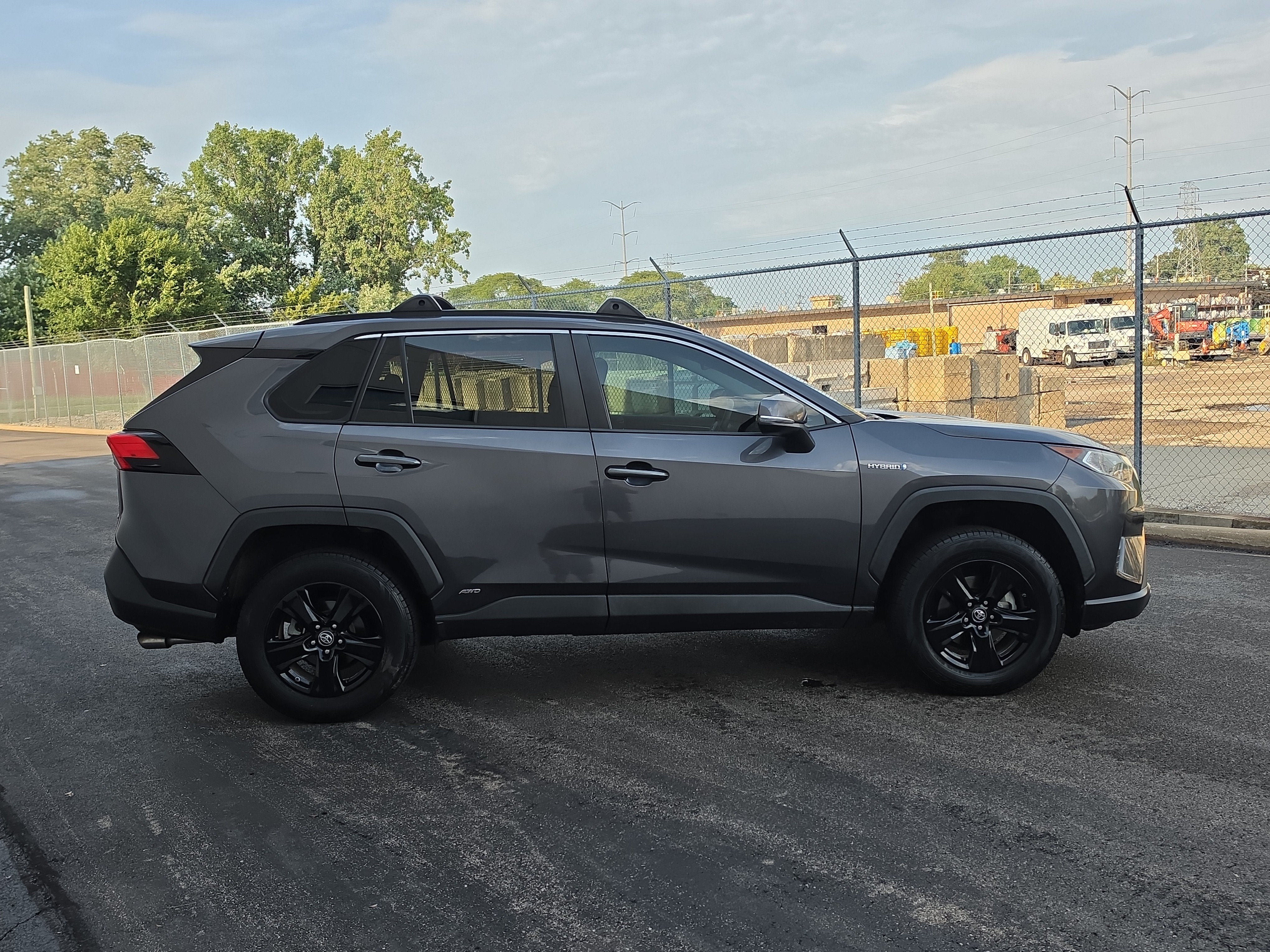 2019 Toyota RAV4 Hybrid XLE