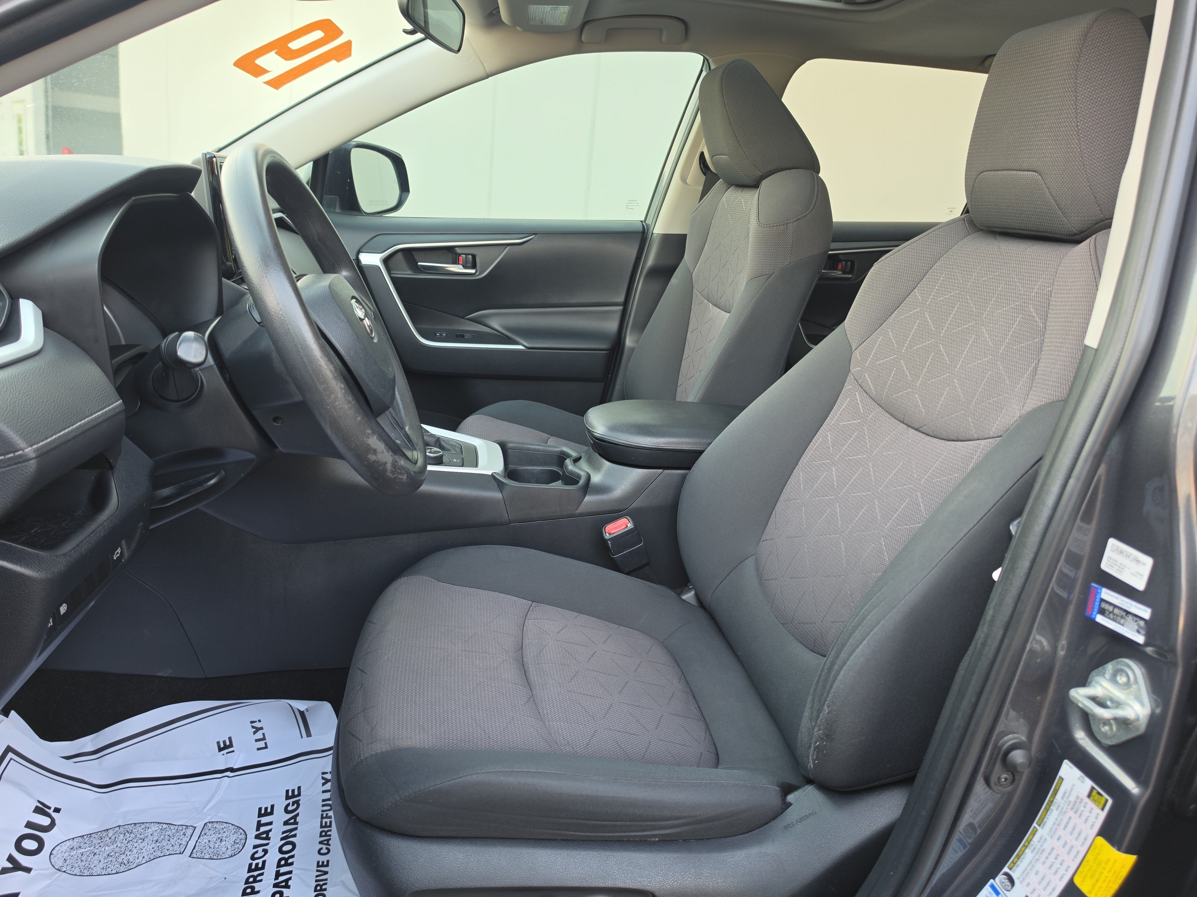 2019 Toyota RAV4 Hybrid XLE
