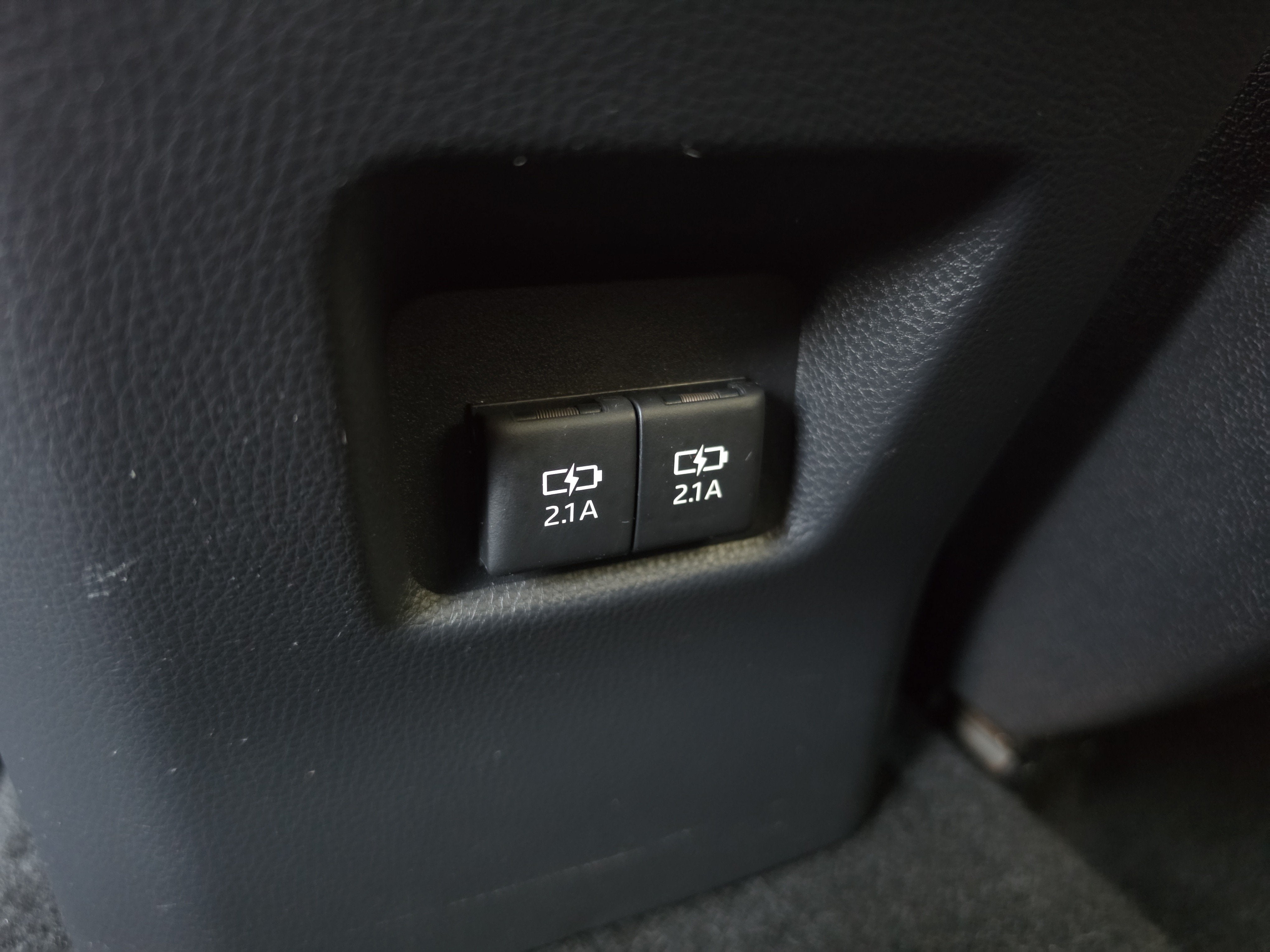 2019 Toyota RAV4 Hybrid XLE