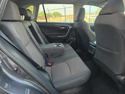 2019 Toyota RAV4 Hybrid XLE