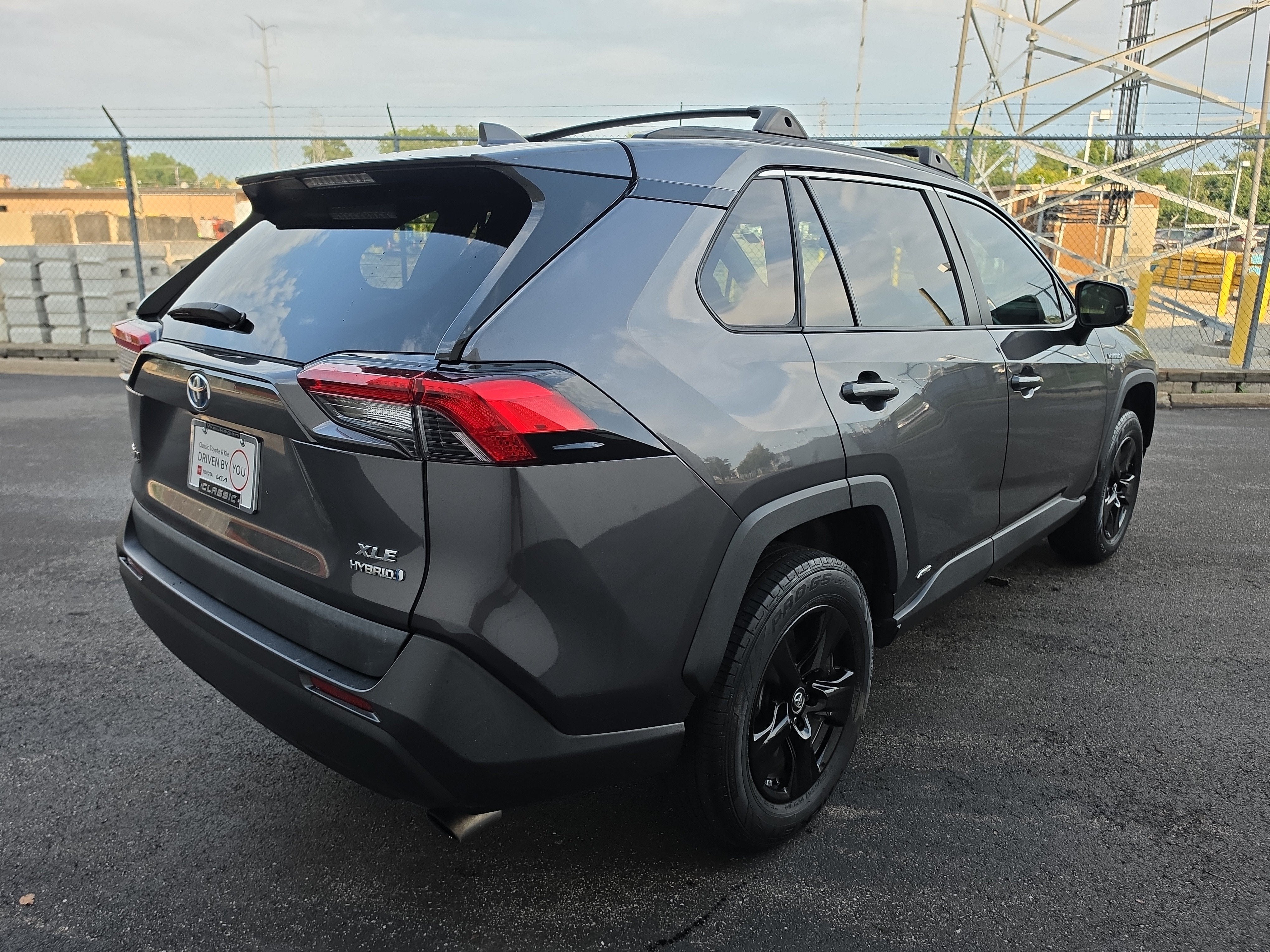 2019 Toyota RAV4 Hybrid XLE