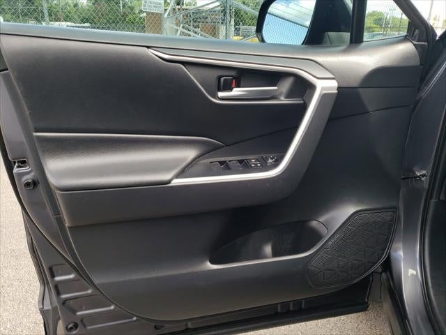 2019 Toyota RAV4 Hybrid XLE