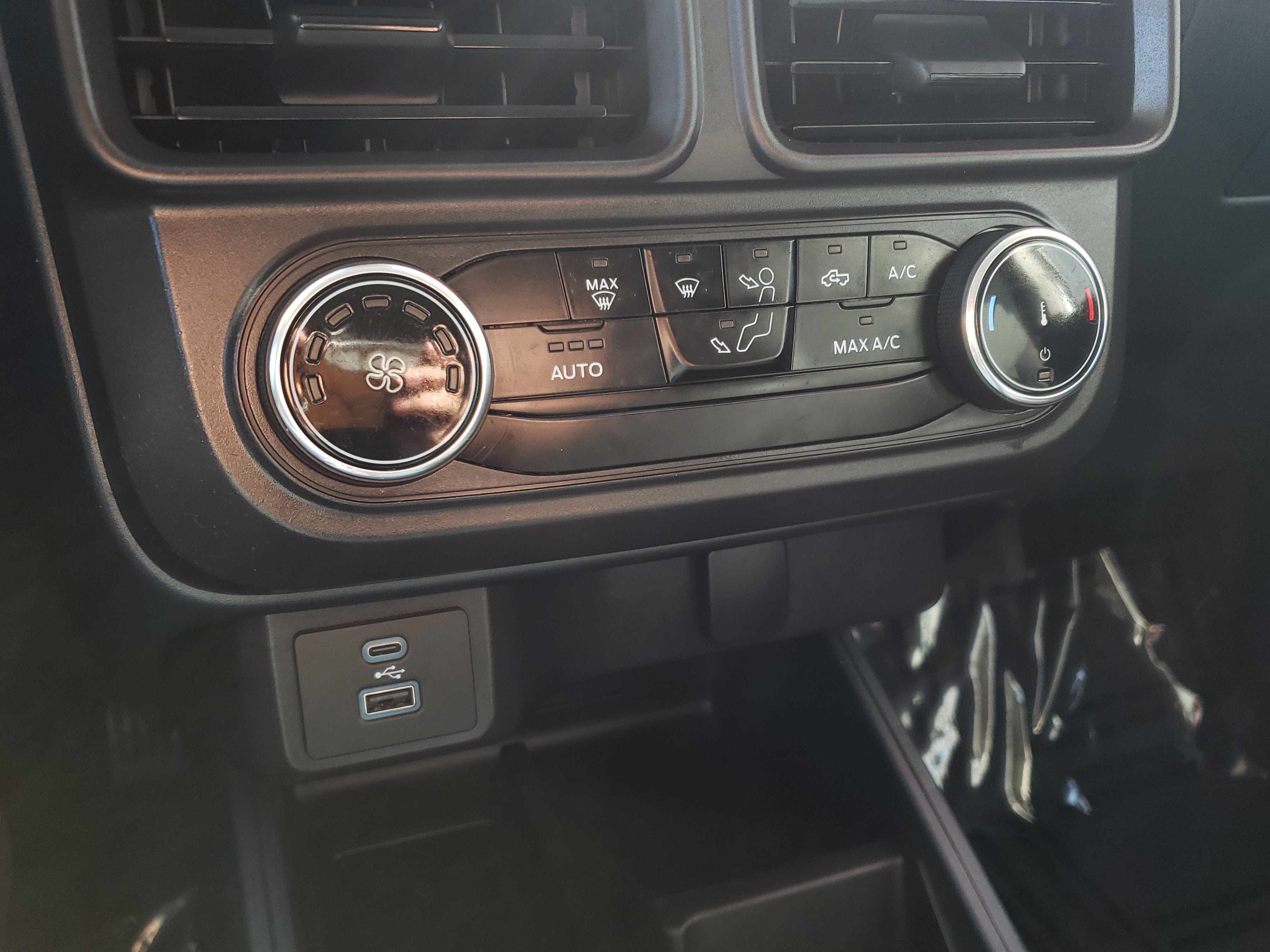 2023 Ford Maverick XL