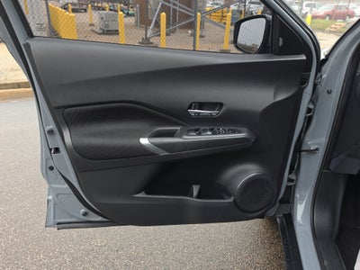 2022 Nissan Kicks SV