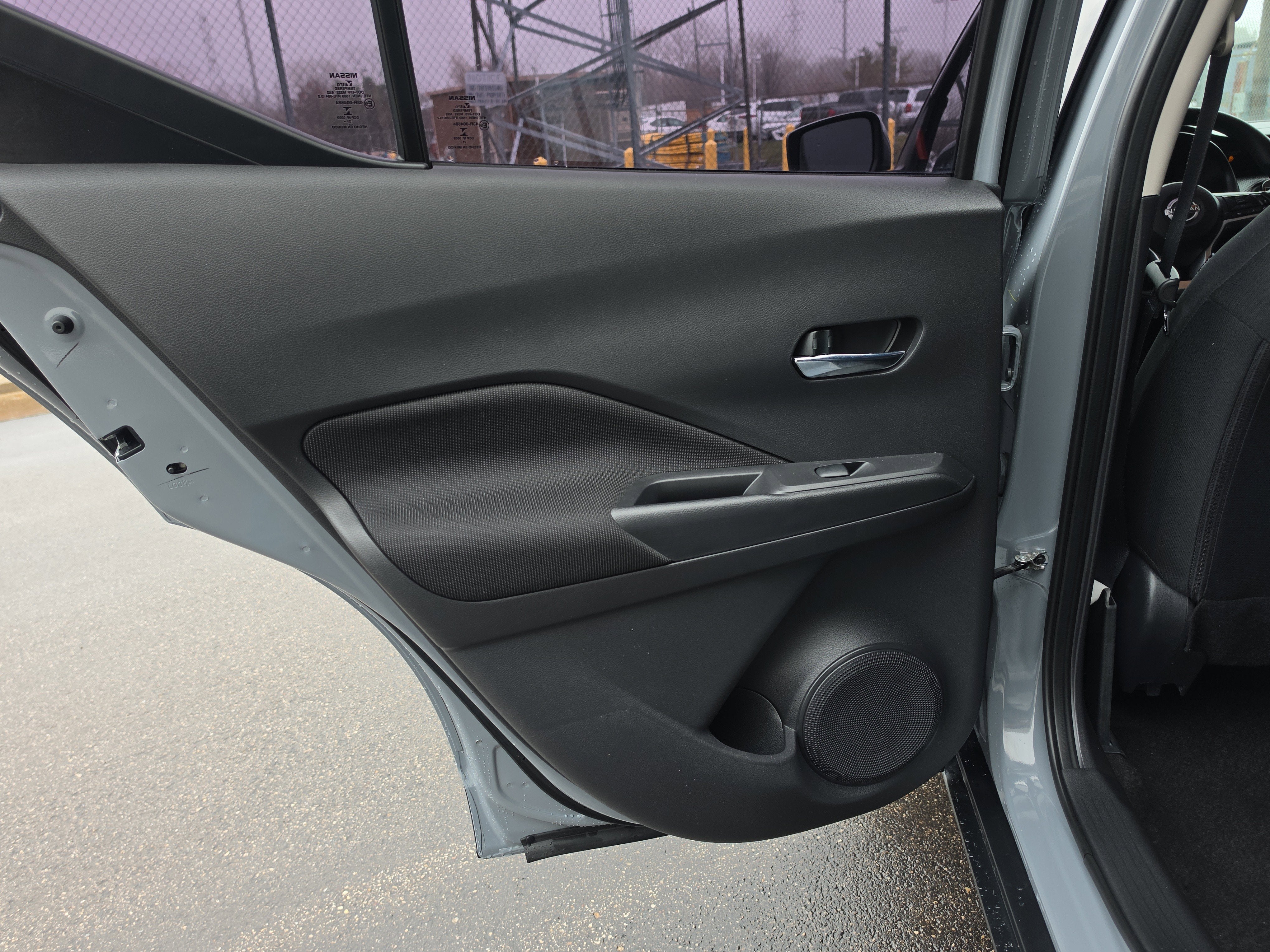 2022 Nissan Kicks SV