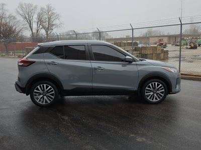 2022 Nissan Kicks SV