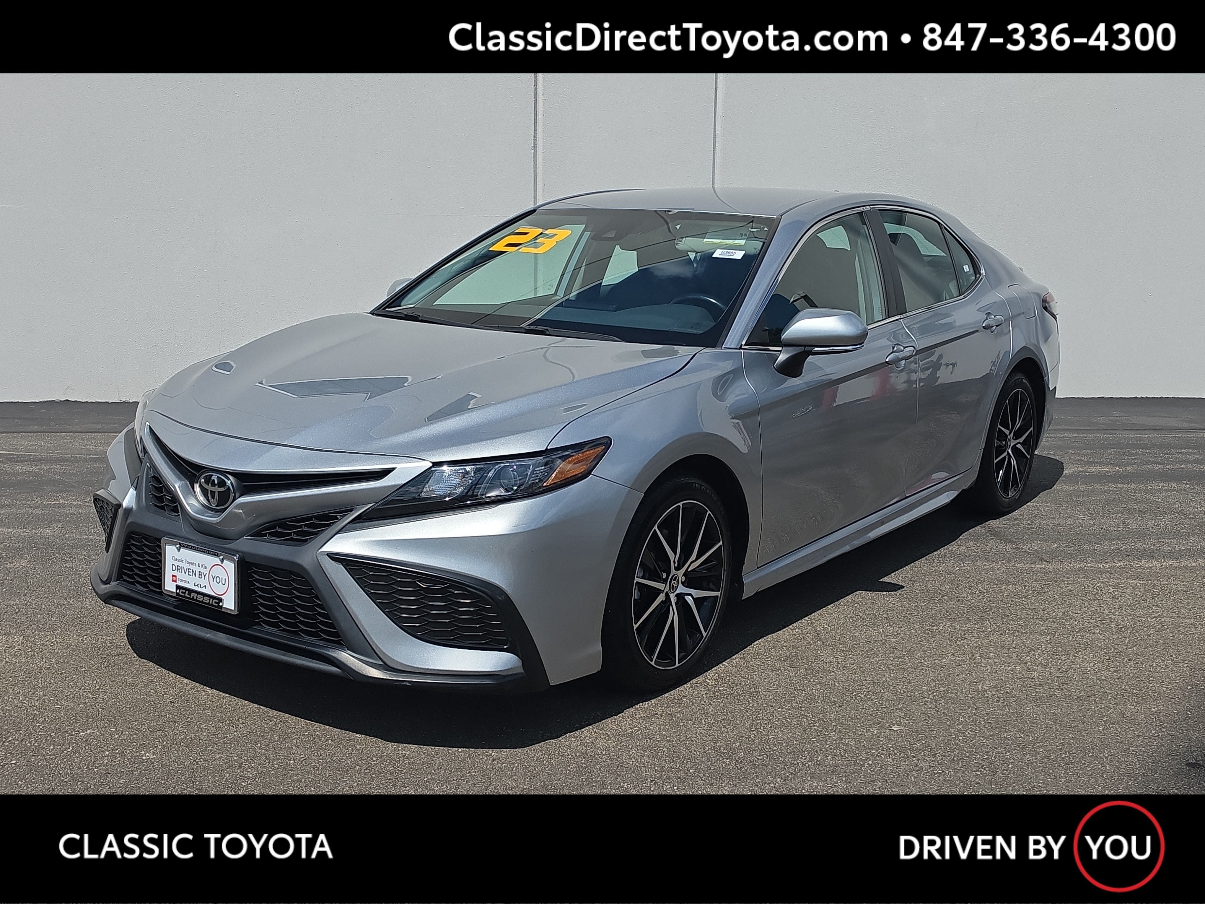 2023 Toyota Camry SE