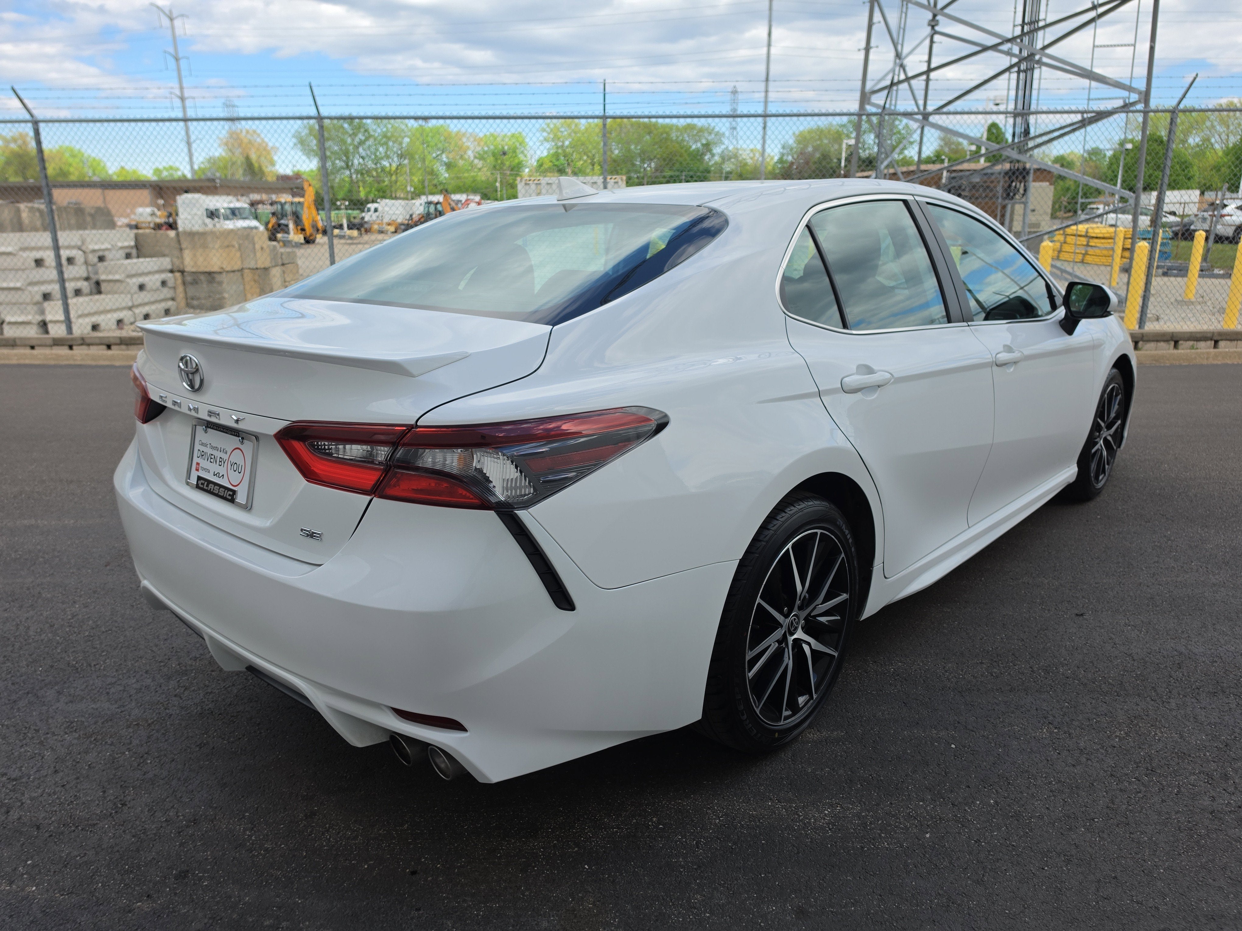 2024 Toyota Camry SE