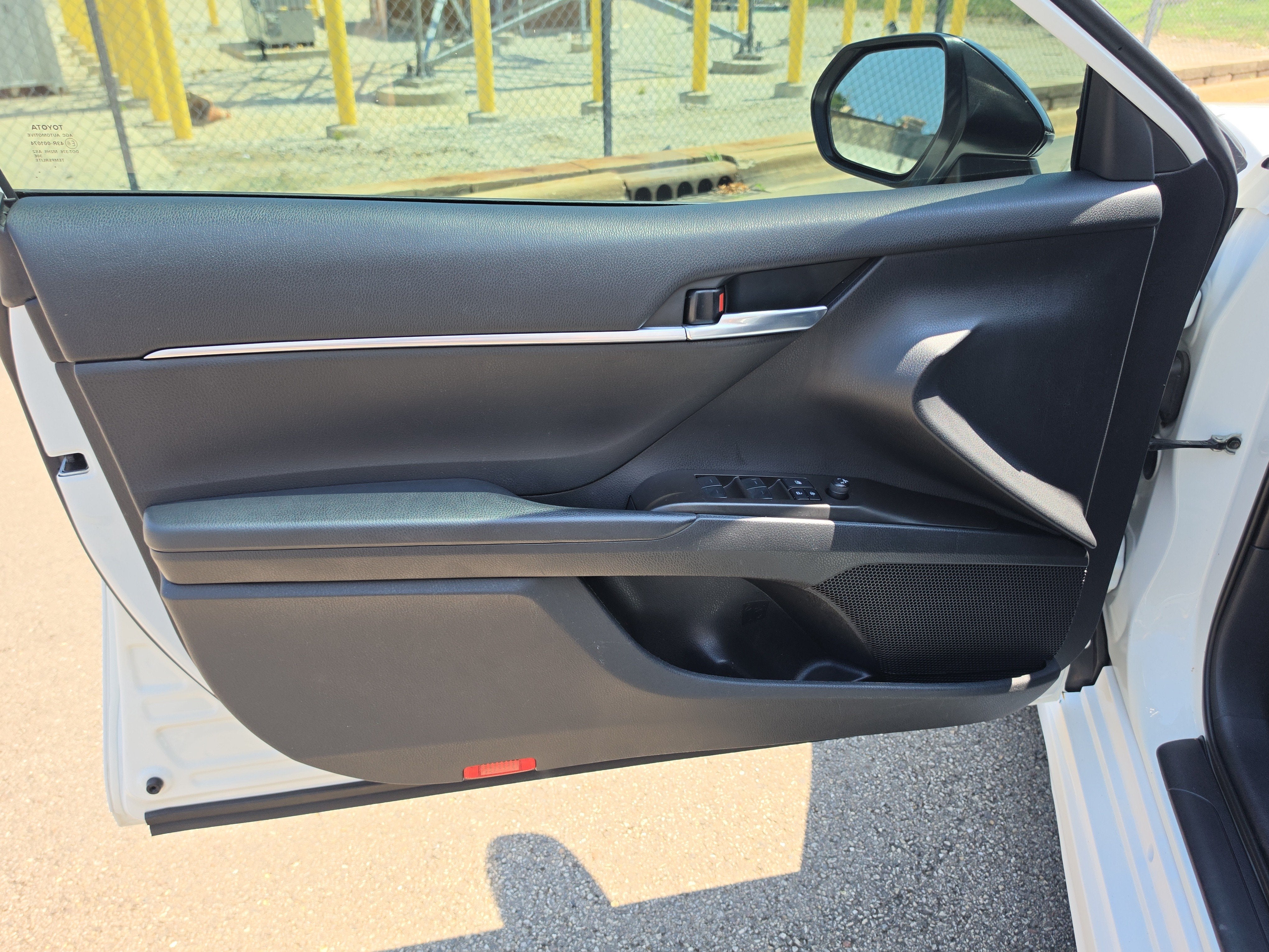 2023 Toyota Camry Hybrid SE Nightshade