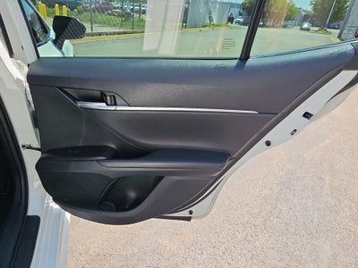 2023 Toyota Camry Hybrid SE Nightshade