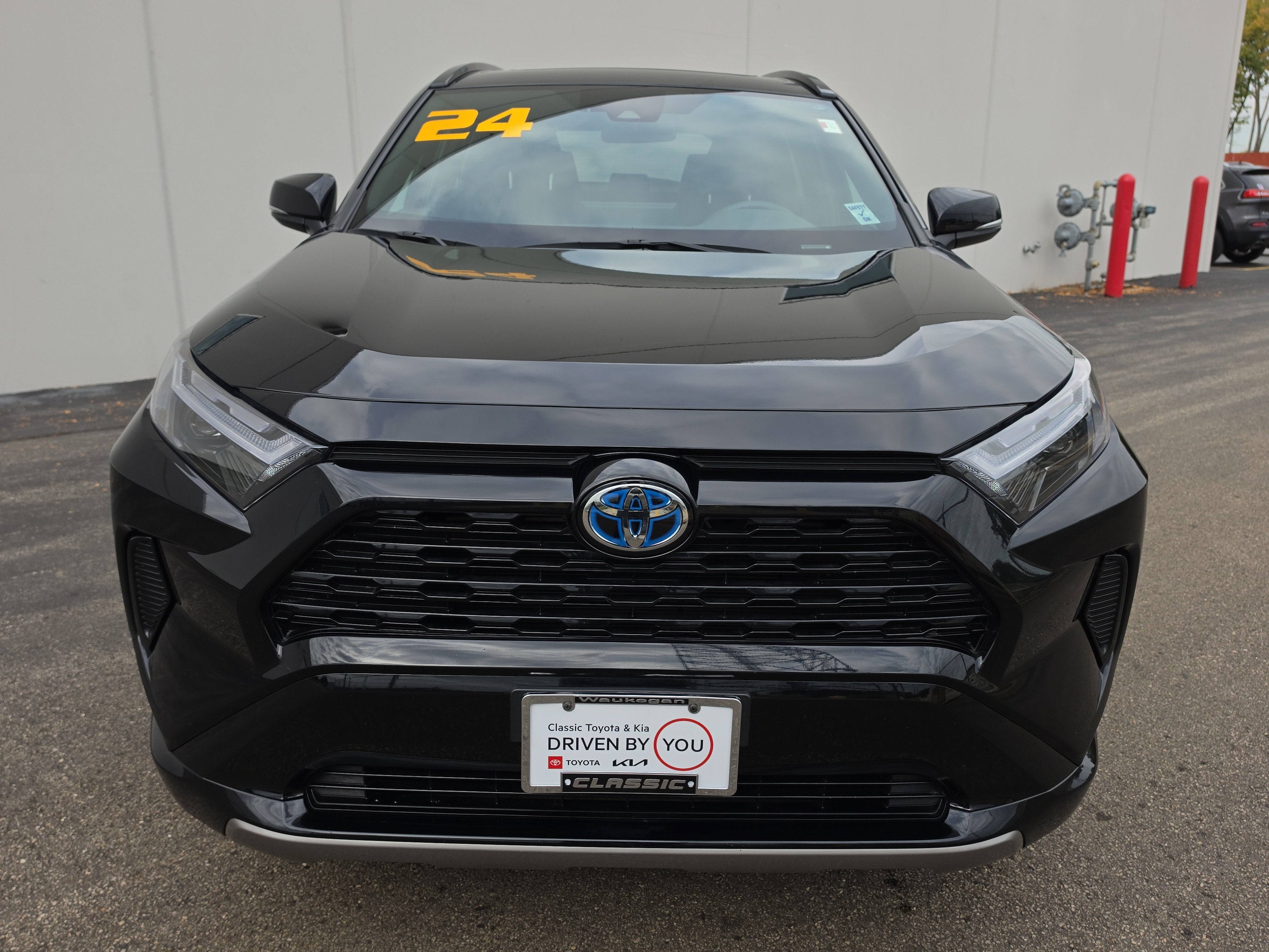 2024 Toyota RAV4 Hybrid SE
