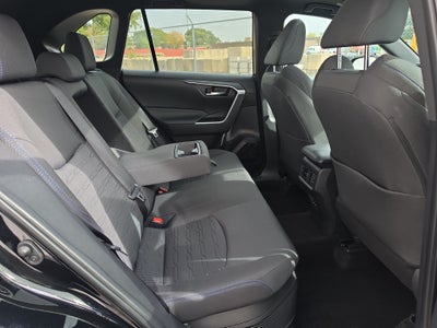 2024 Toyota RAV4 Hybrid SE