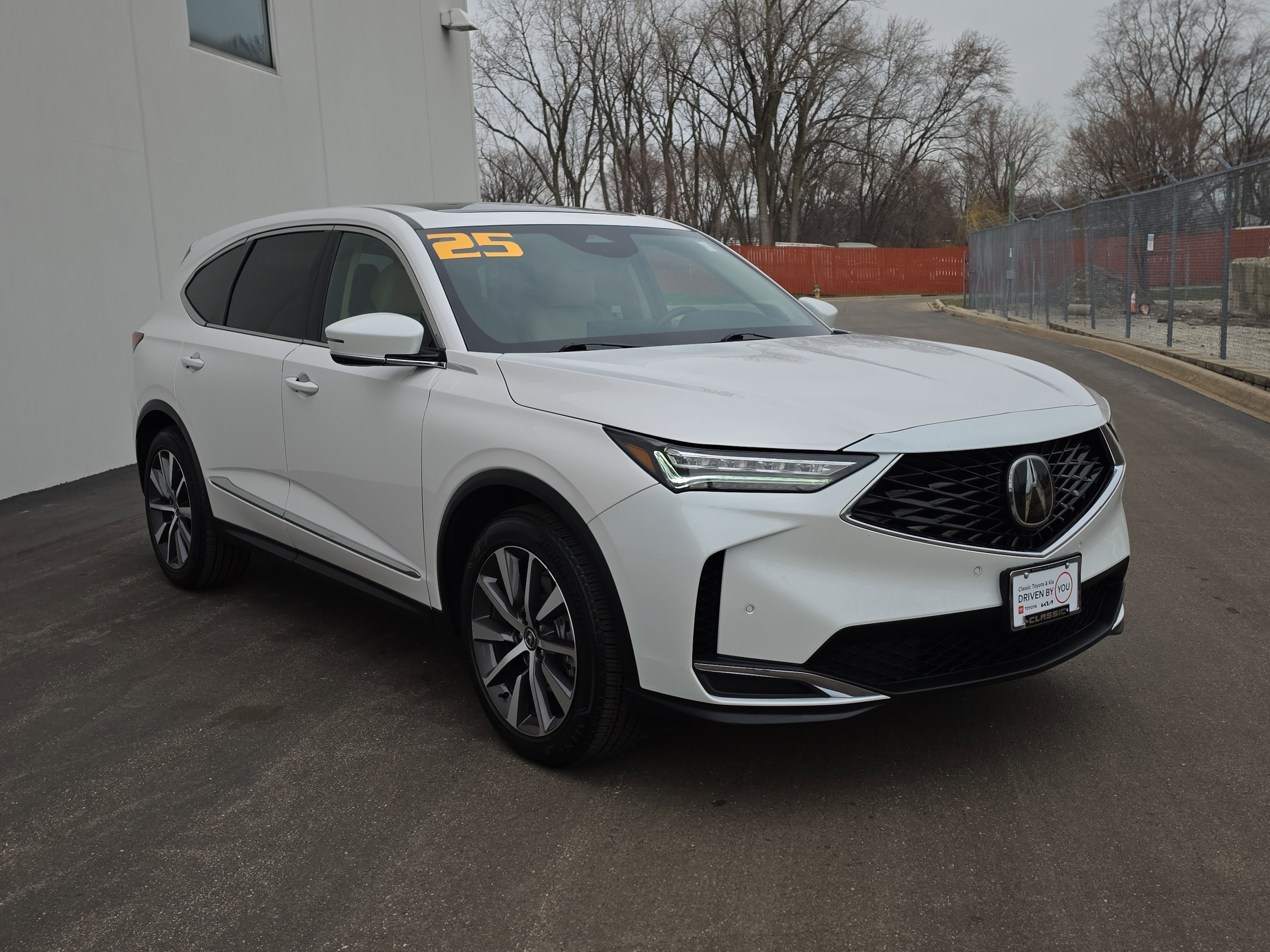 2025 Acura MDX w/Technology Package