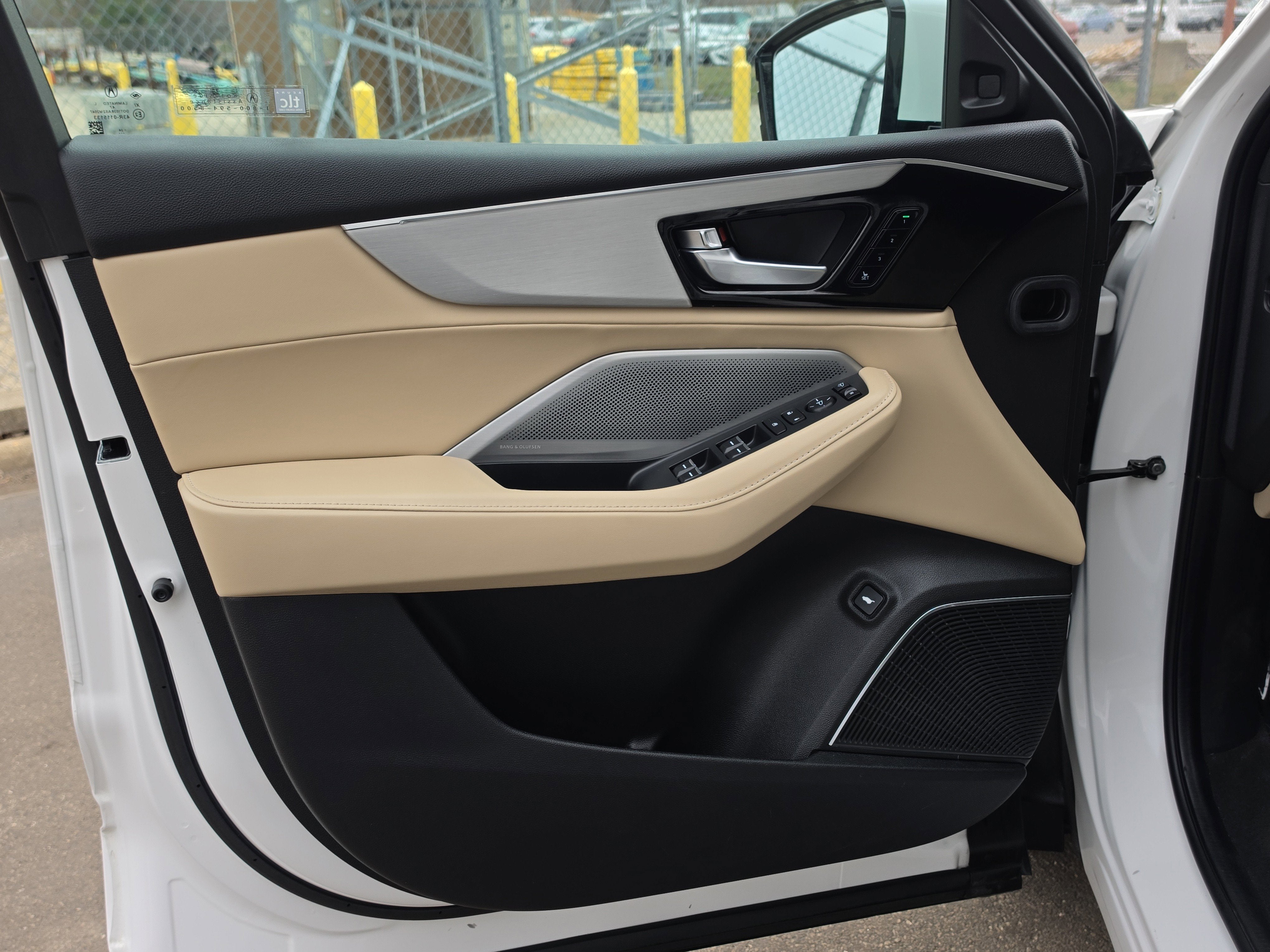 2025 Acura MDX w/Technology Package