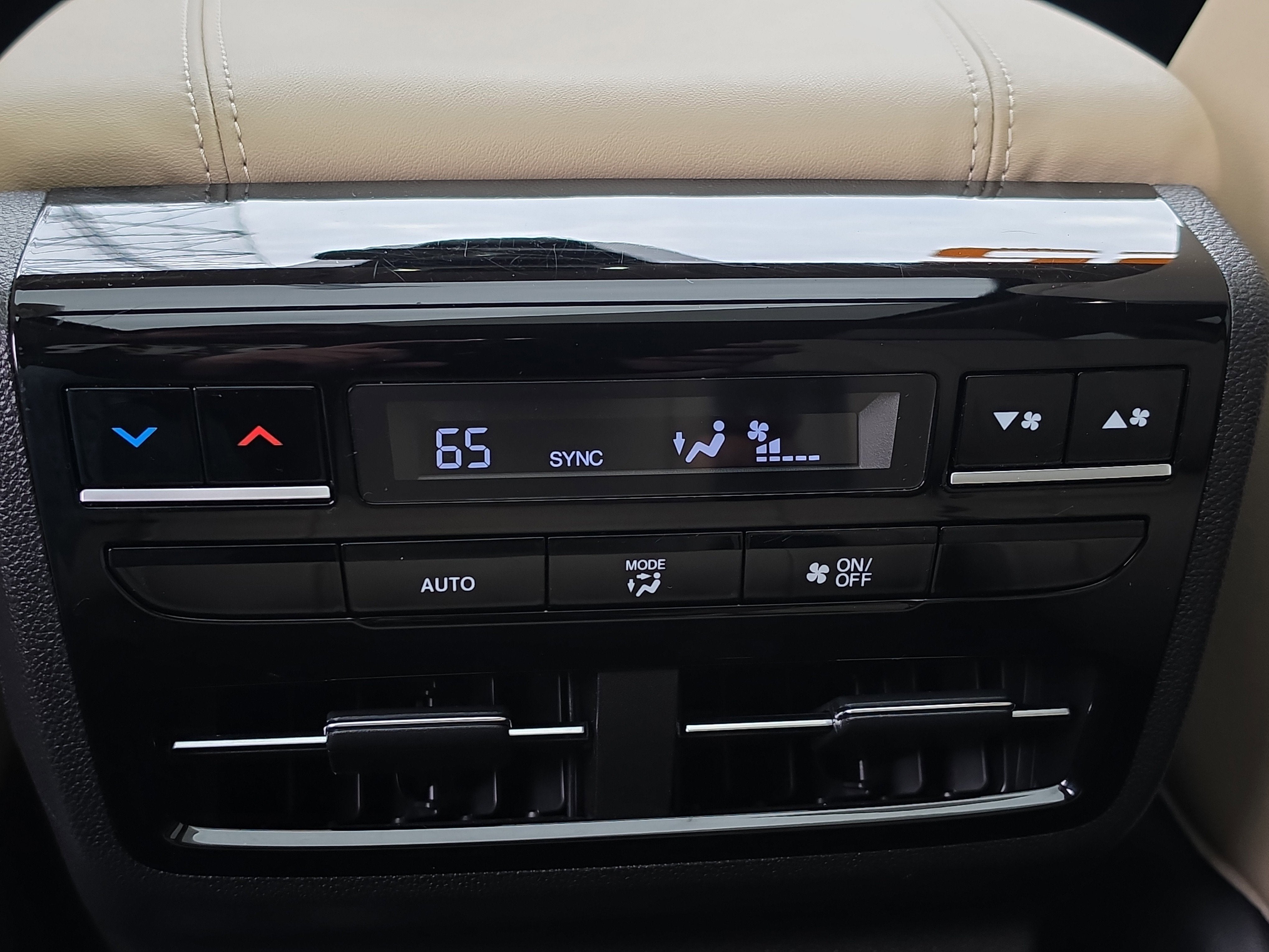 2025 Acura MDX w/Technology Package