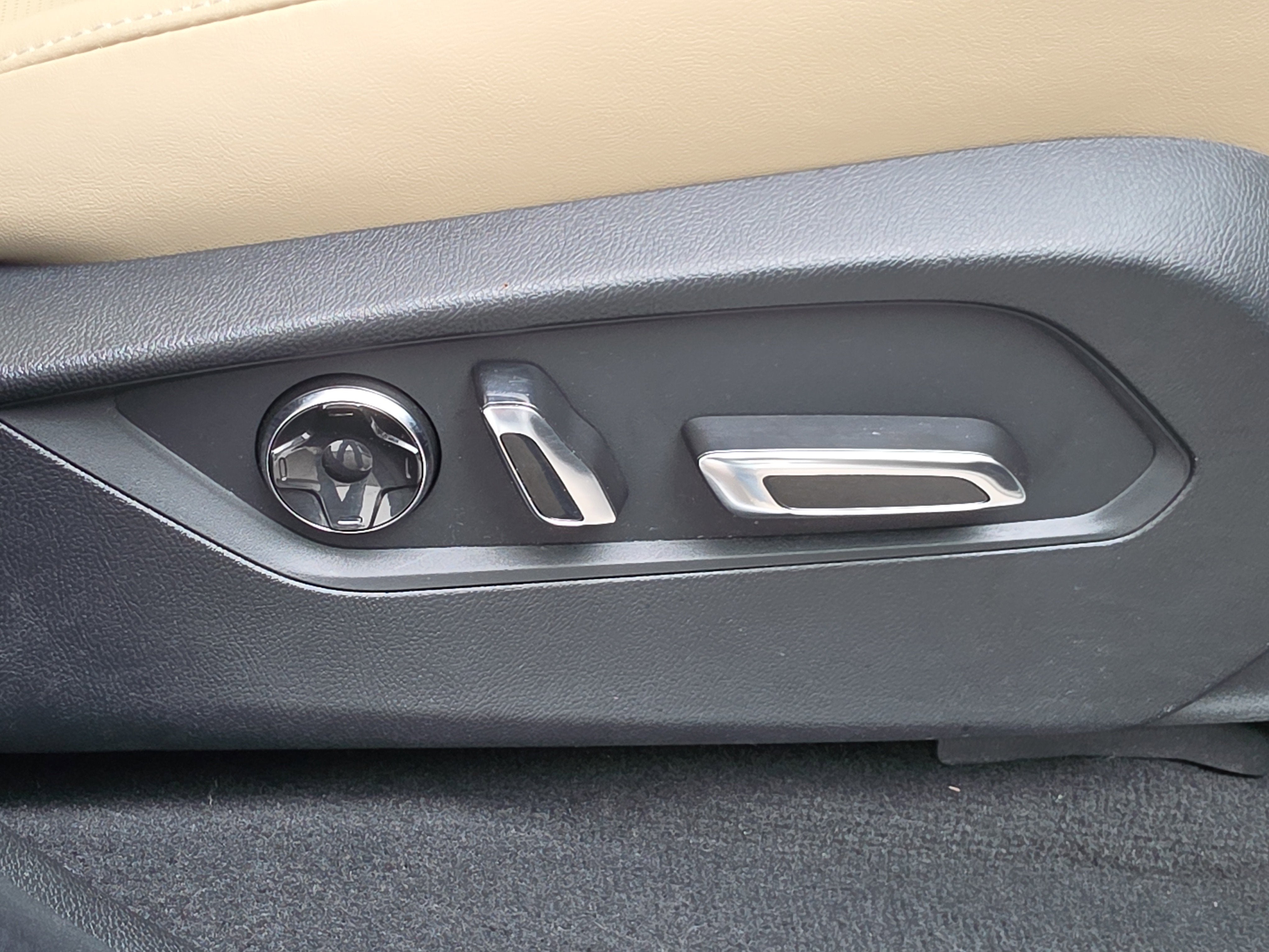 2025 Acura MDX w/Technology Package