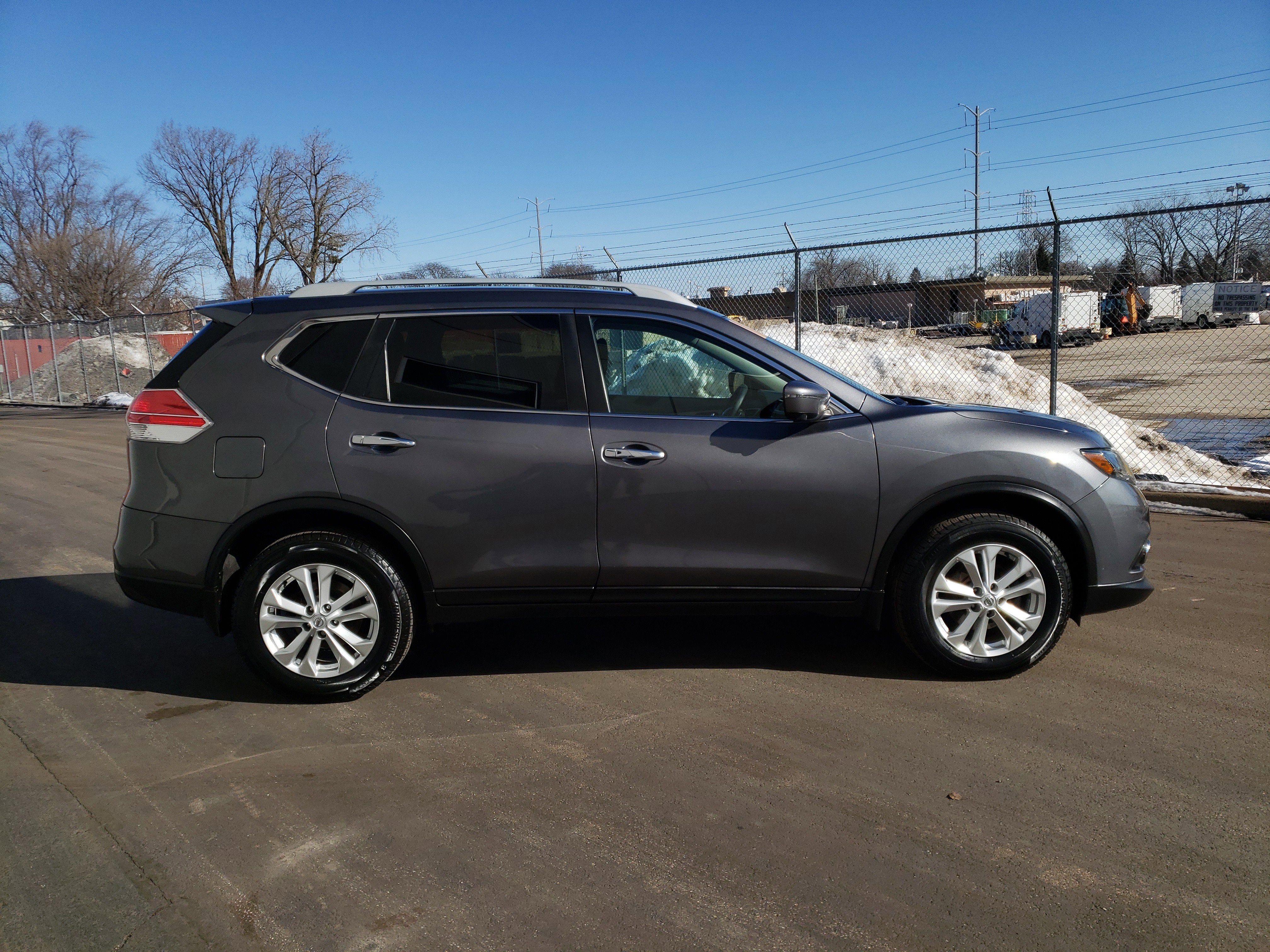 2016 Nissan Rogue SV