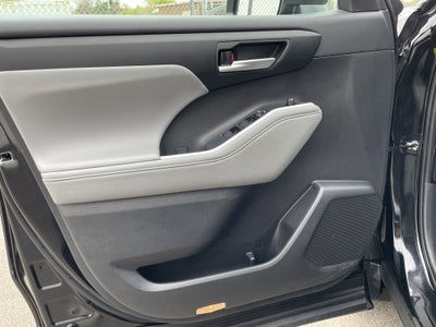2024 Toyota Highlander Hybrid XLE