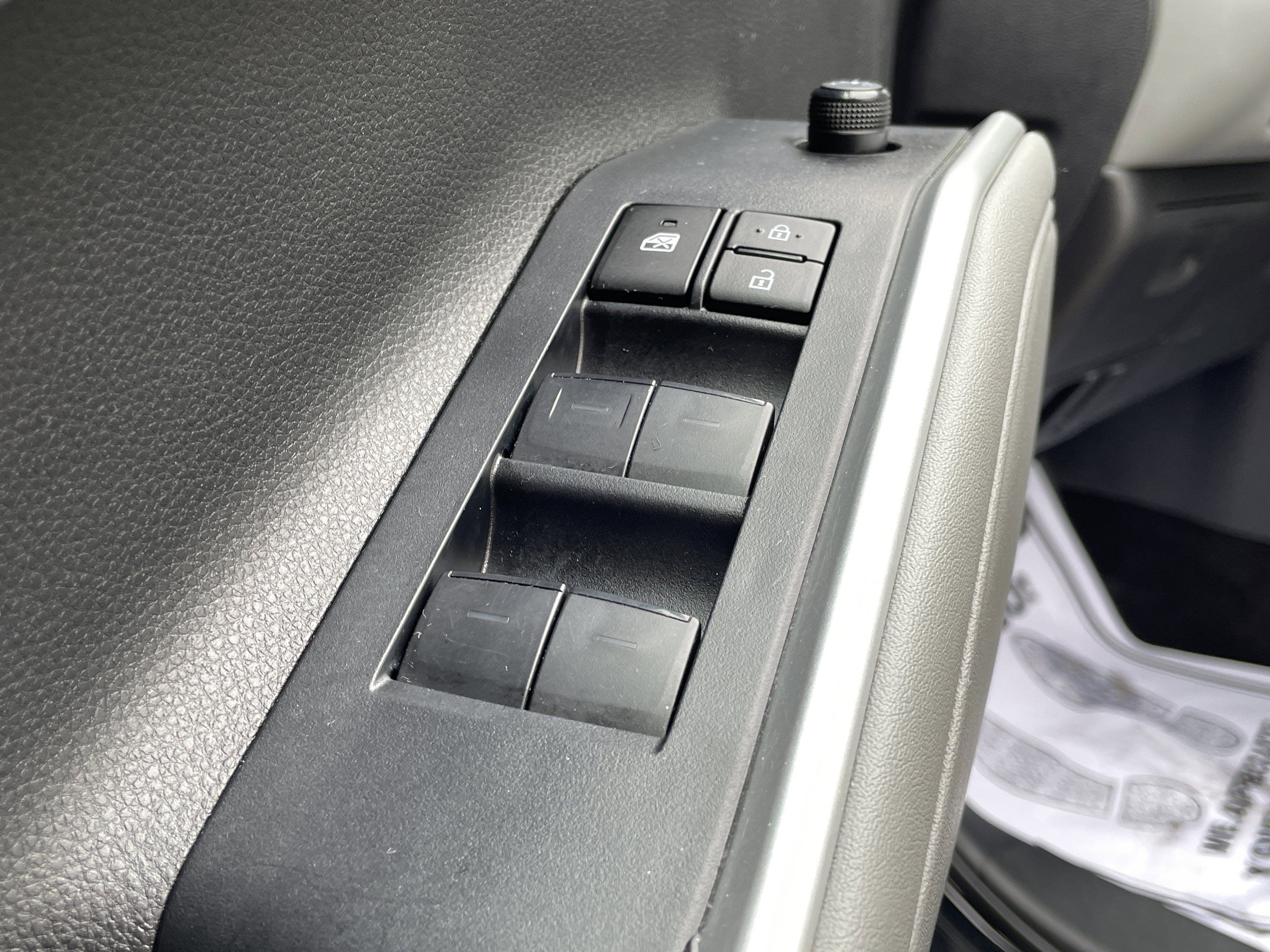 2024 Toyota Highlander Hybrid XLE