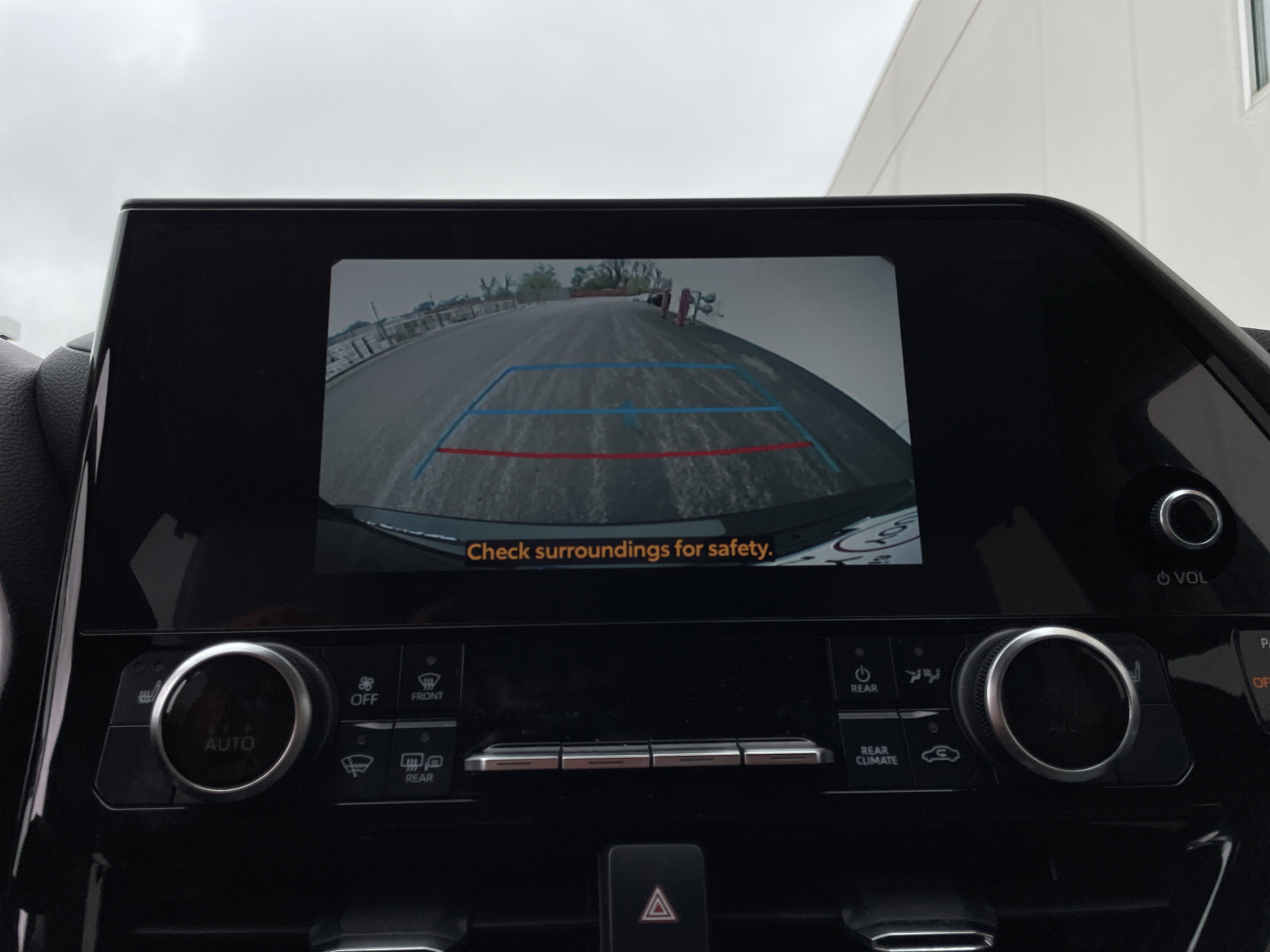 2024 Toyota Highlander Hybrid XLE