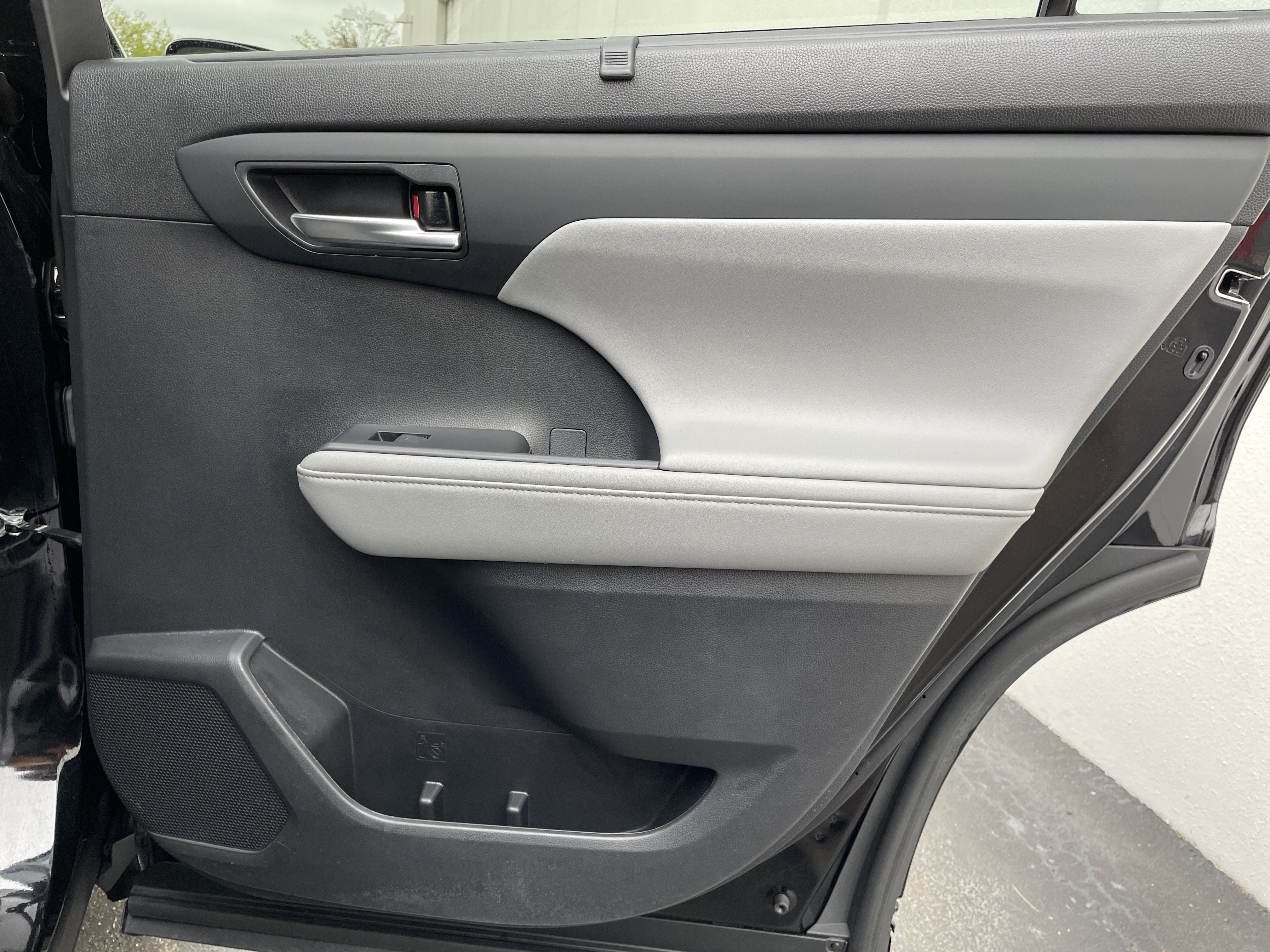 2024 Toyota Highlander Hybrid XLE