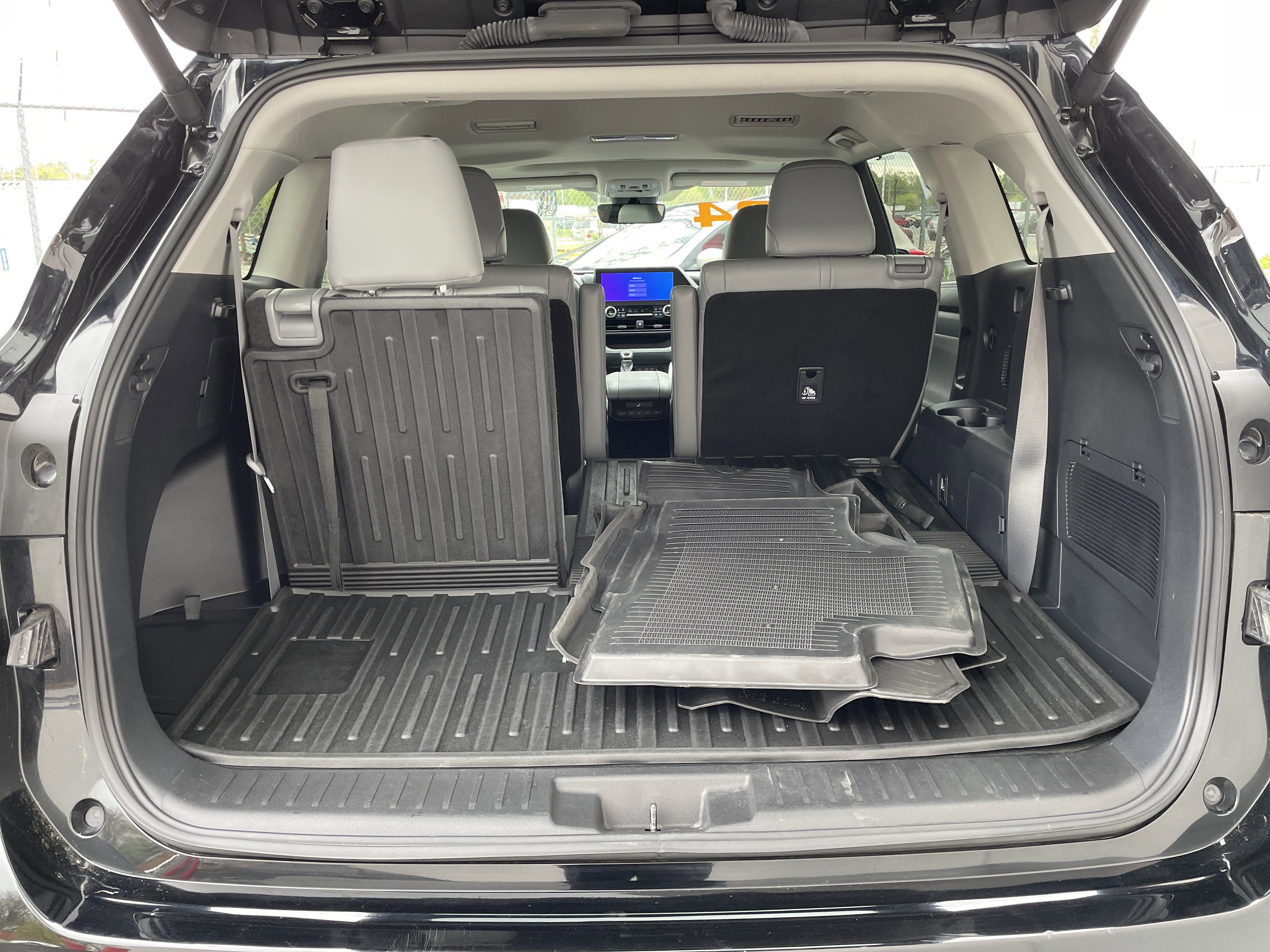 2024 Toyota Highlander Hybrid XLE