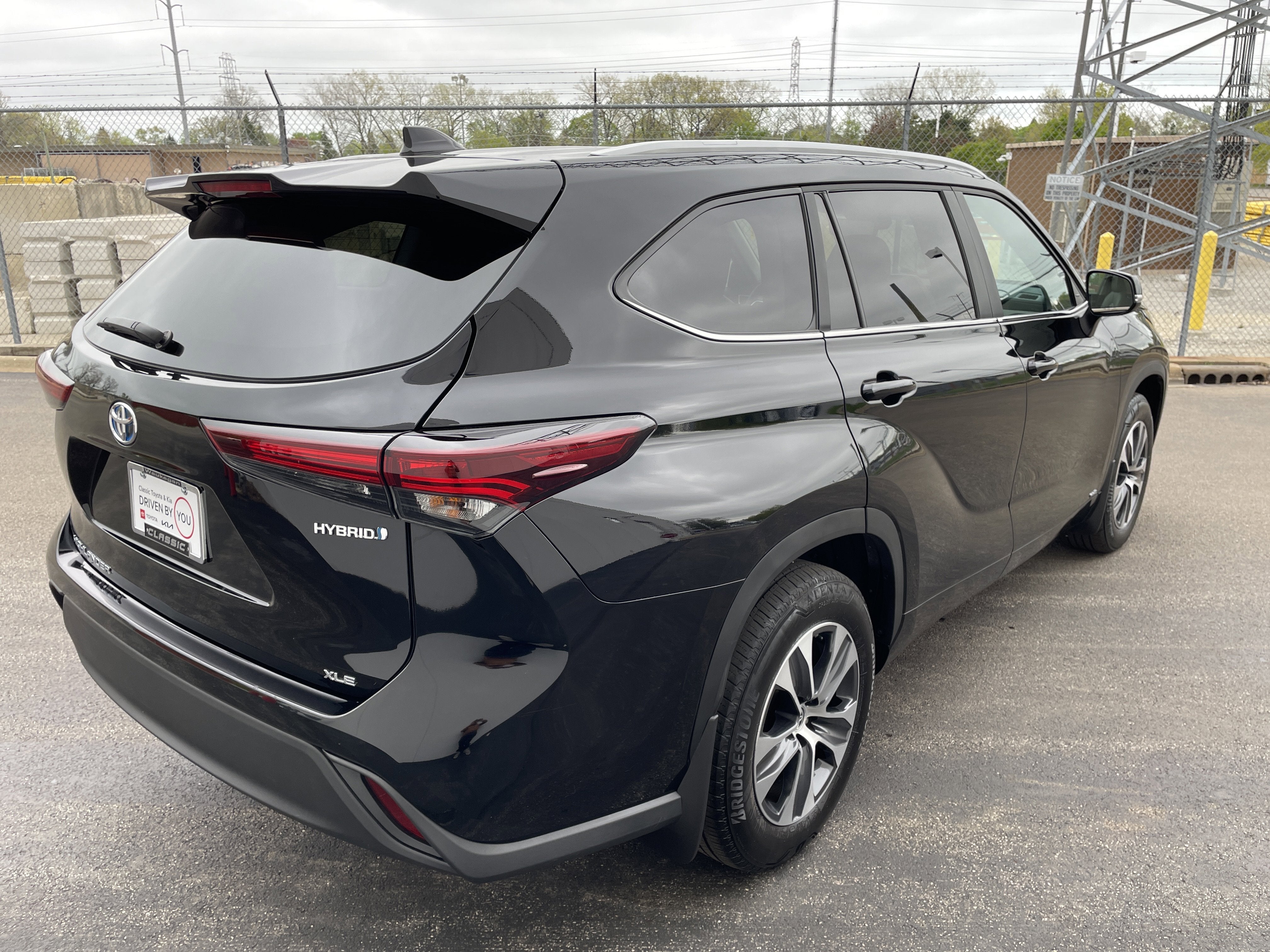 2024 Toyota Highlander Hybrid XLE