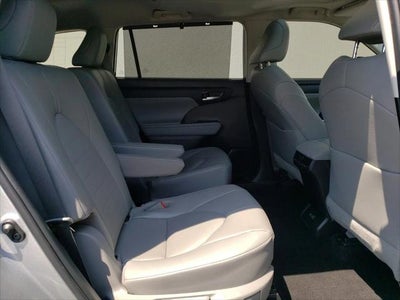 2023 Toyota Highlander XLE