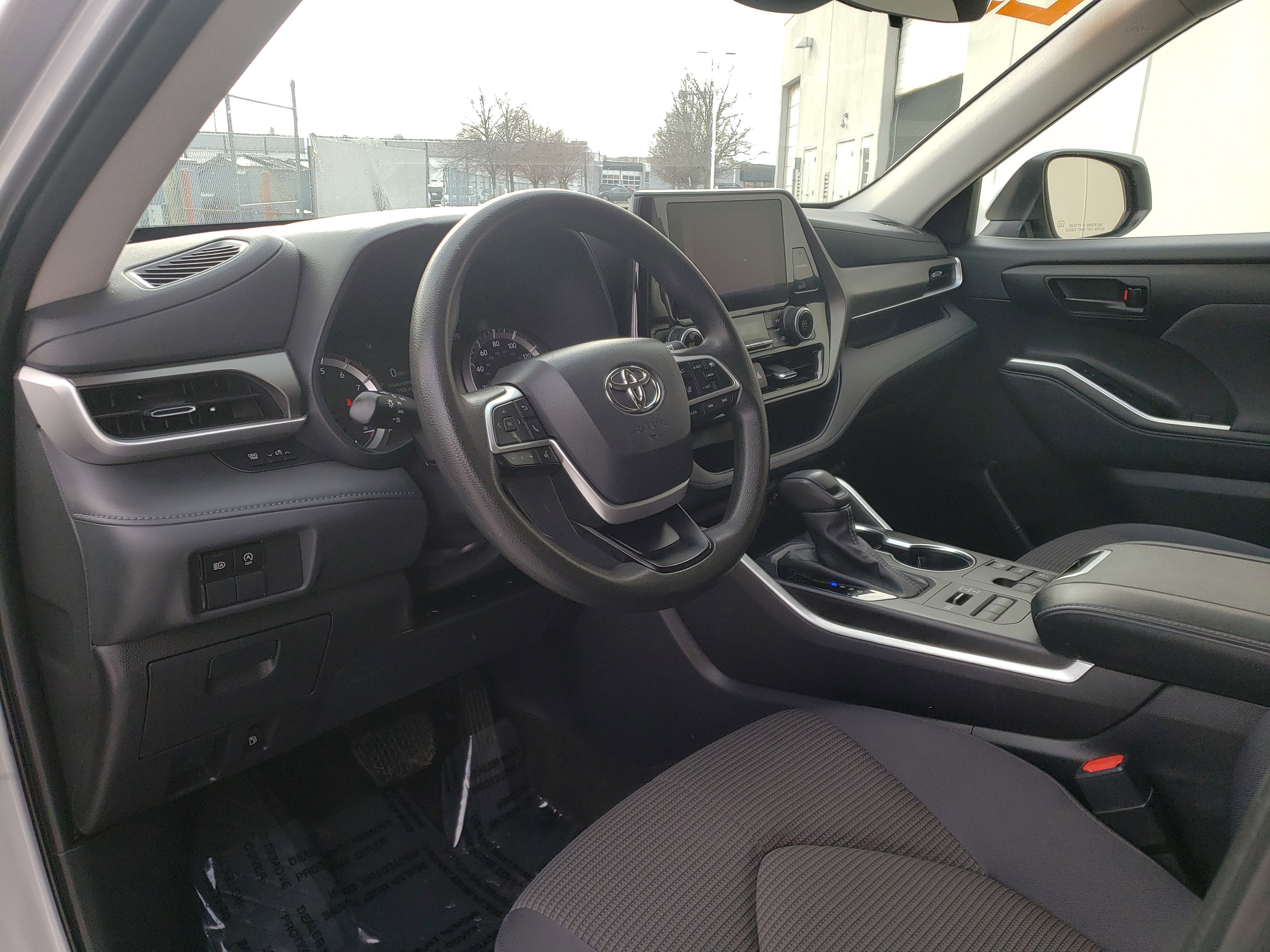 2023 Toyota Highlander L