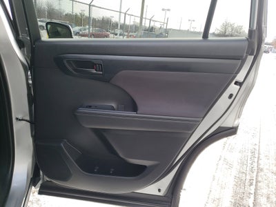 2023 Toyota Highlander L